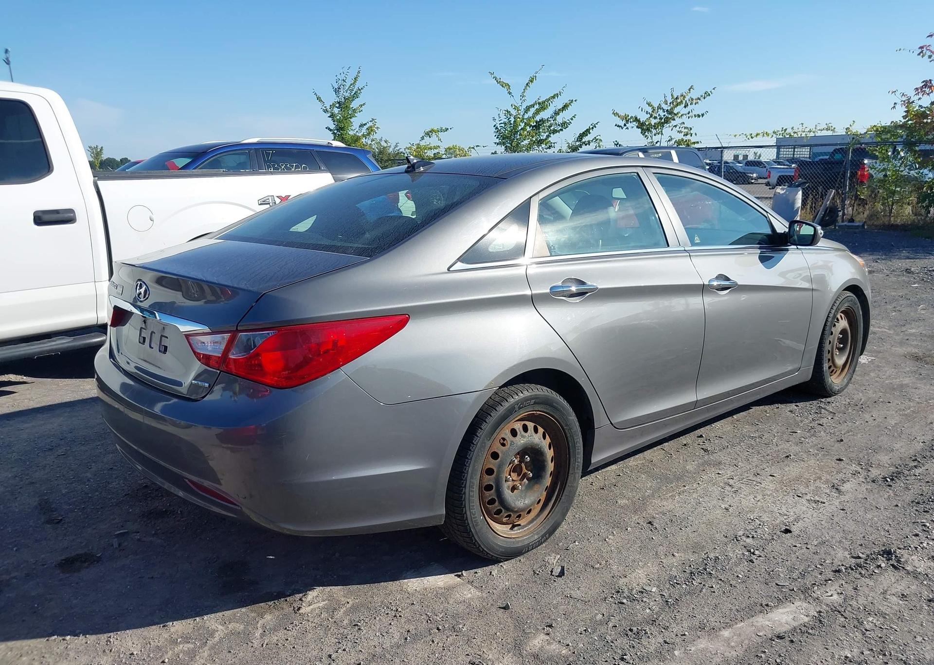2012 HYUNDAI SONATA