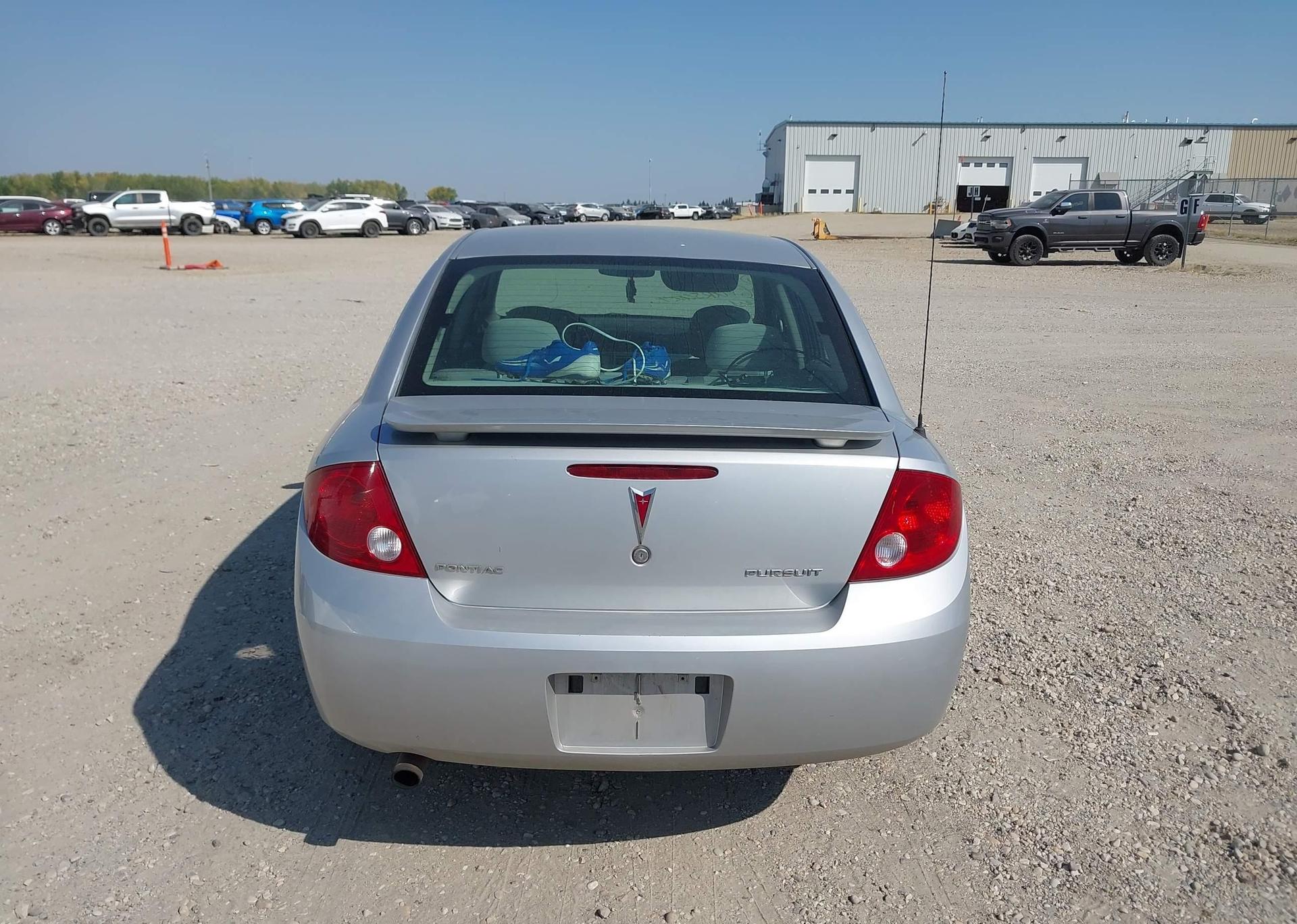 2006 PONTIAC PURSUIT SE