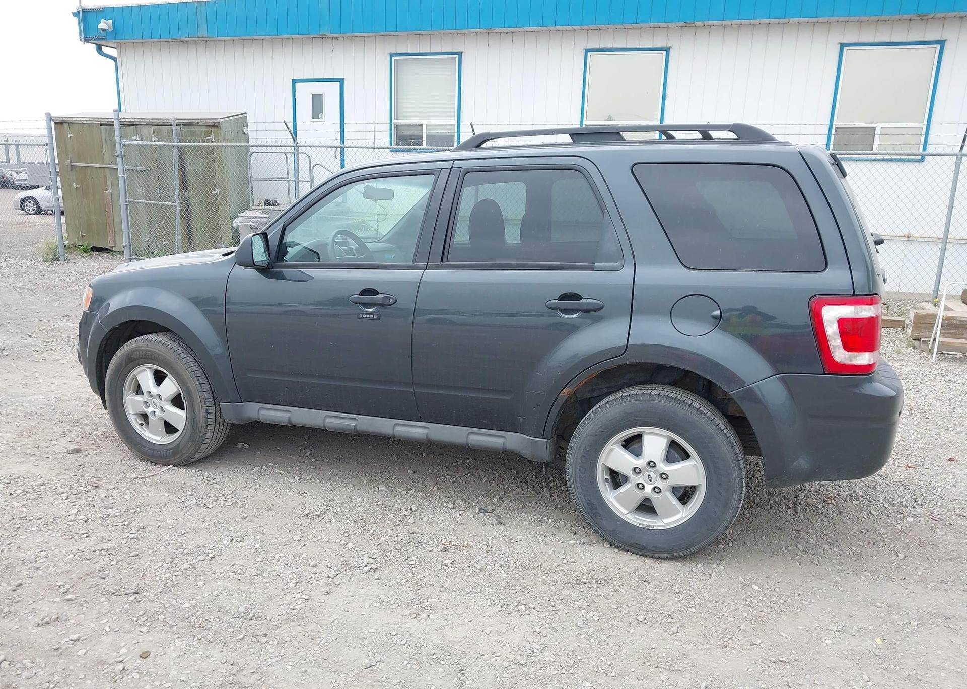 2009 FORD ESCAPE XLT