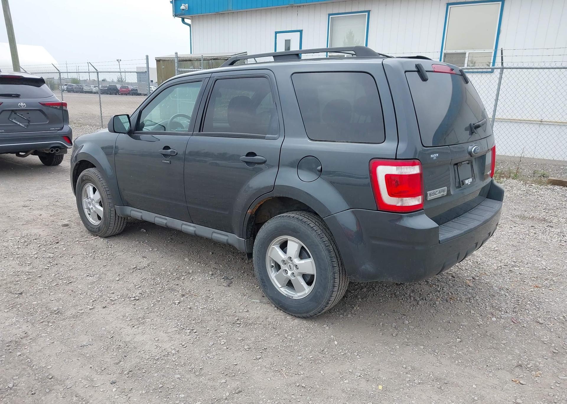 2009 FORD ESCAPE XLT