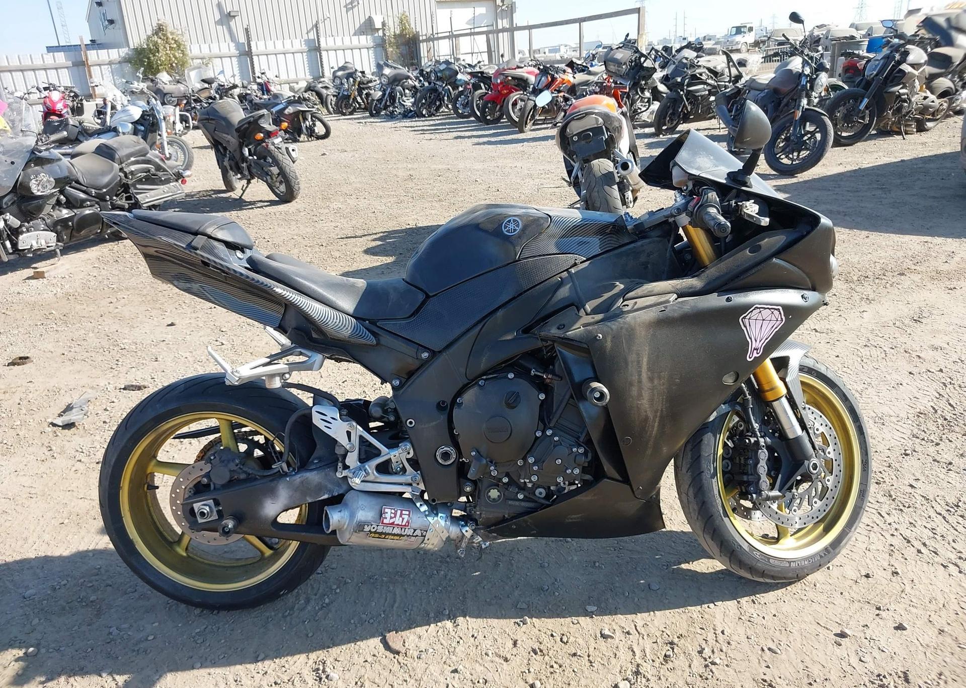 2009 YAMAHA YZFR1