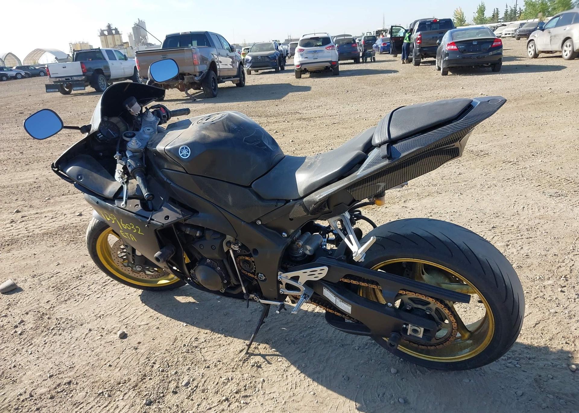 2009 YAMAHA YZFR1