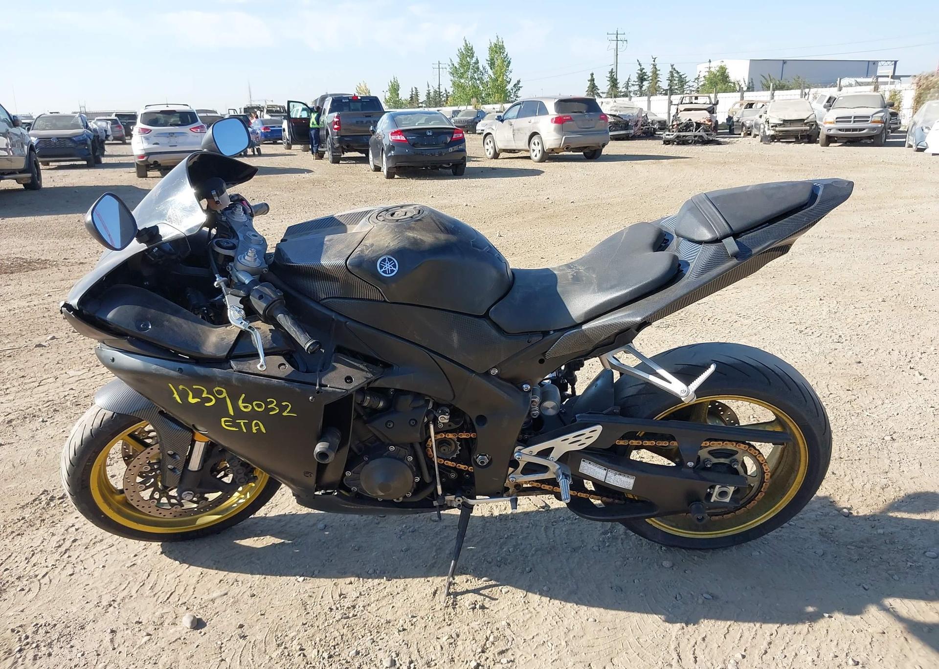 2009 YAMAHA YZFR1