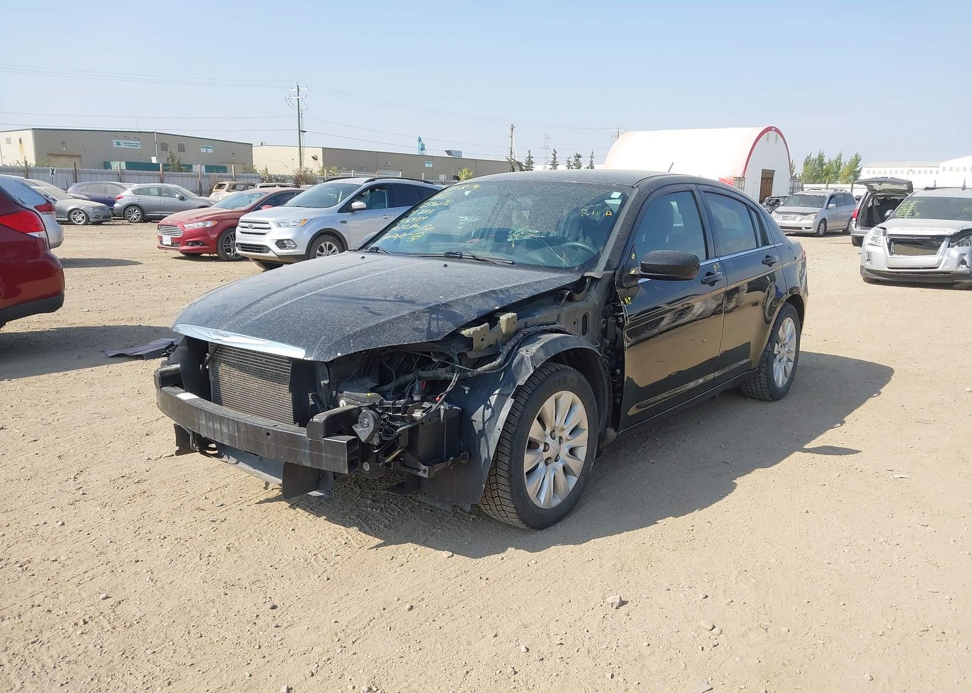2013 CHRYSLER 200 LX