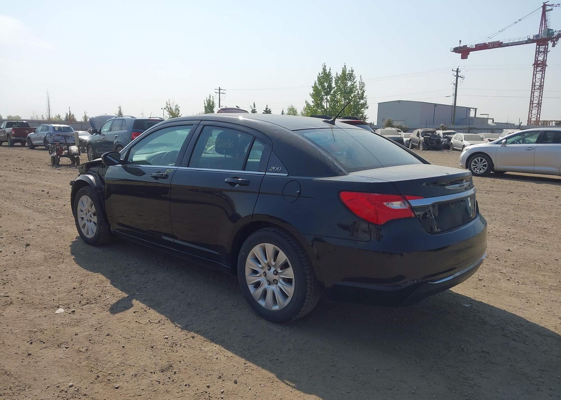 2013 CHRYSLER 200 LX