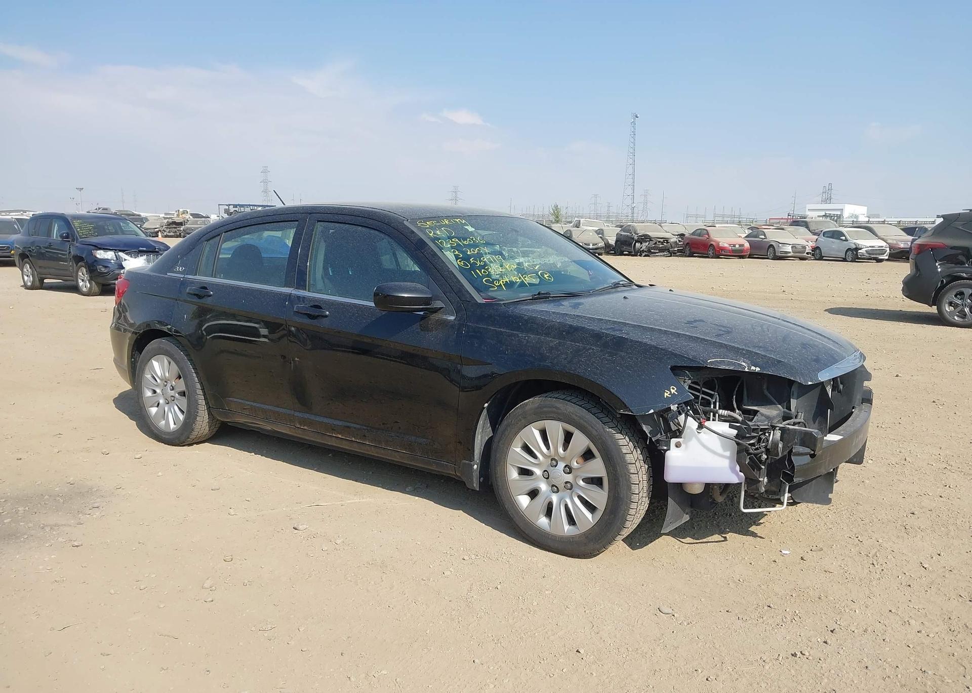 2013 CHRYSLER 200 LX