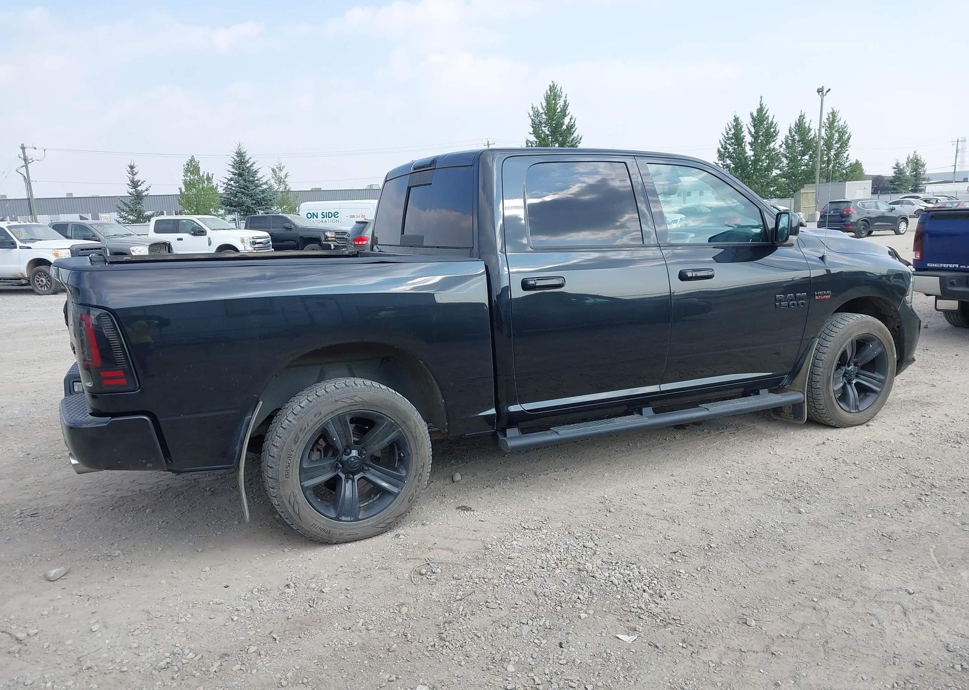 2015 RAM 1500 SPORT