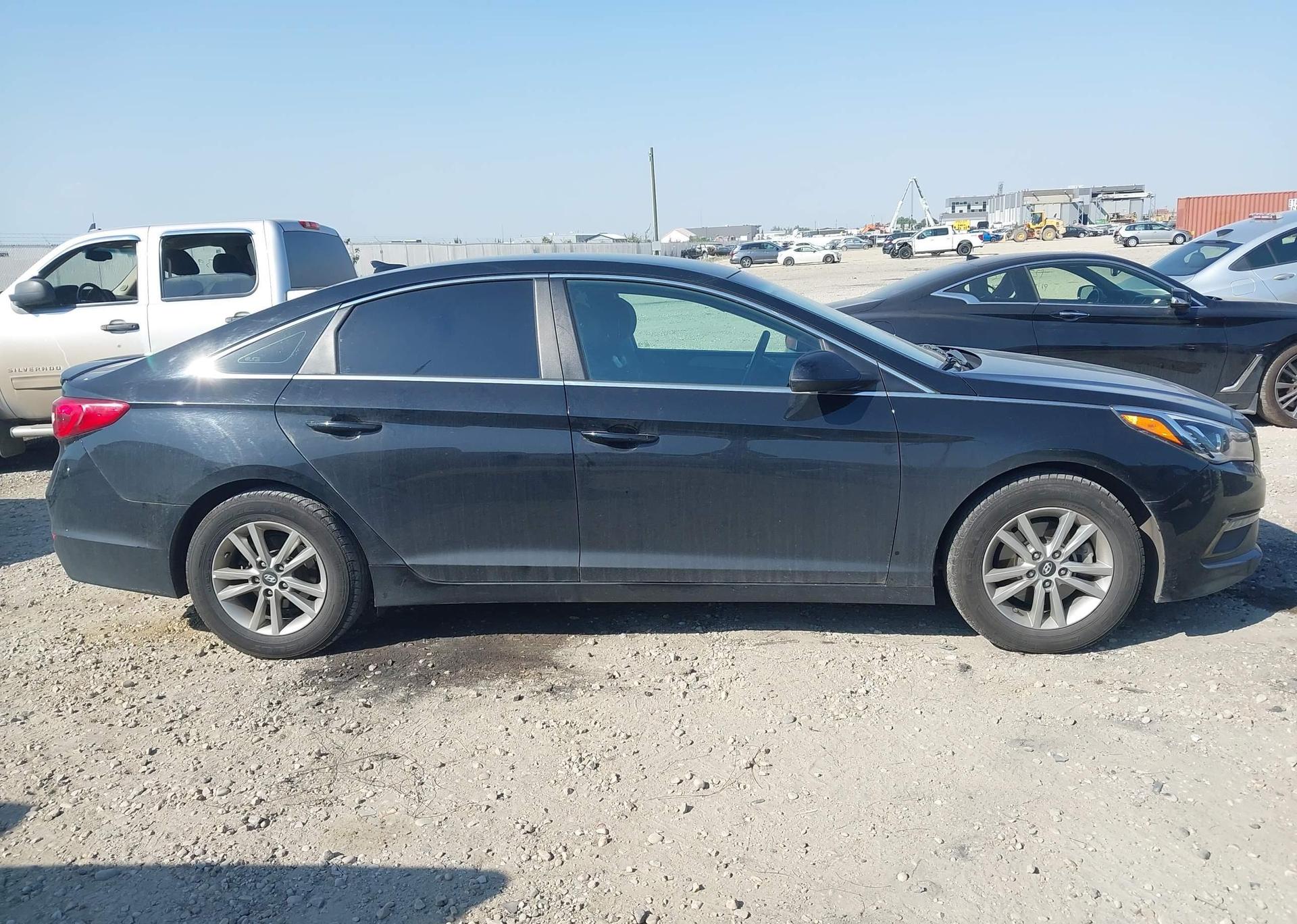 2017 HYUNDAI SONATA GL
