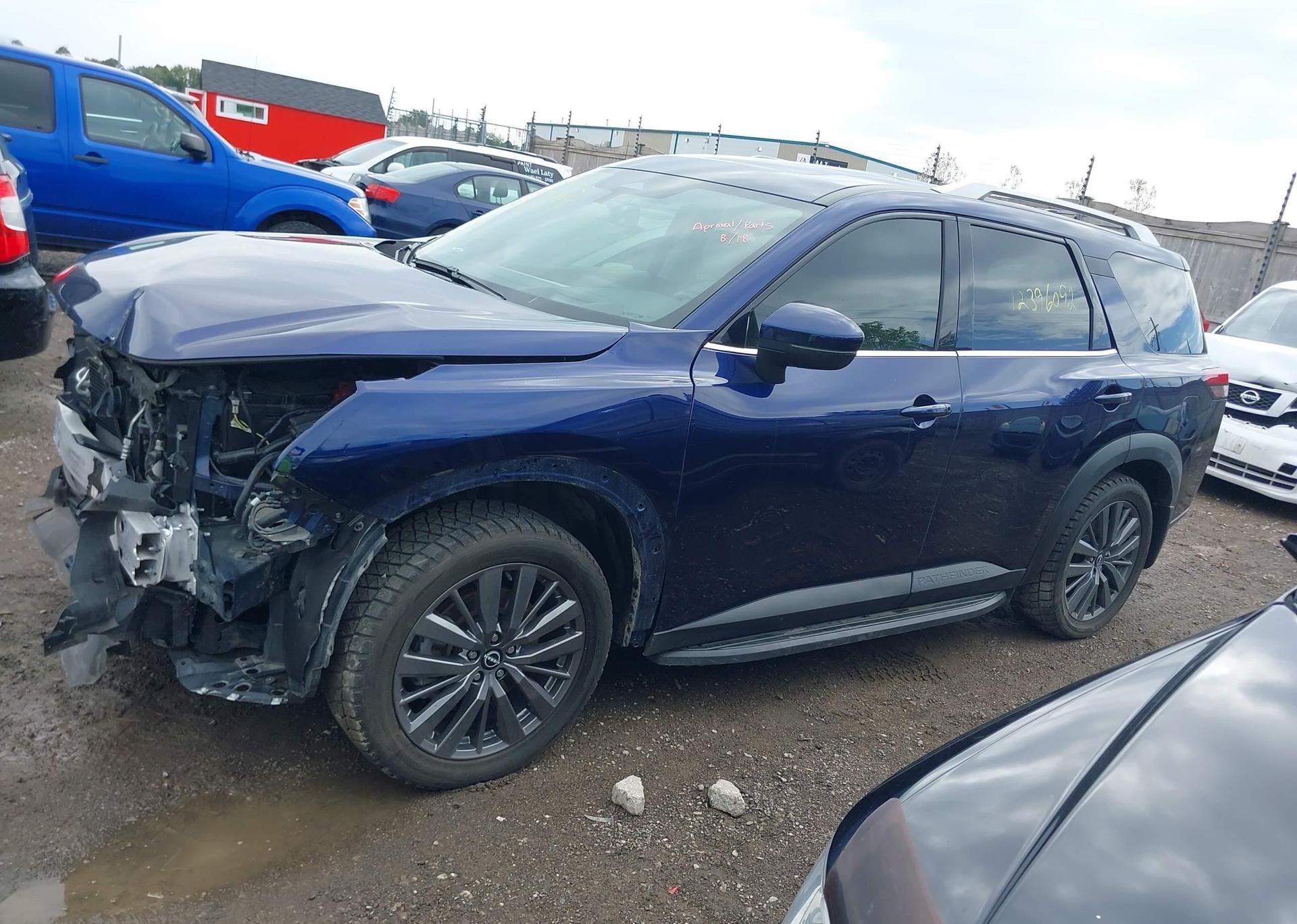 2022 NISSAN pathfinder sl