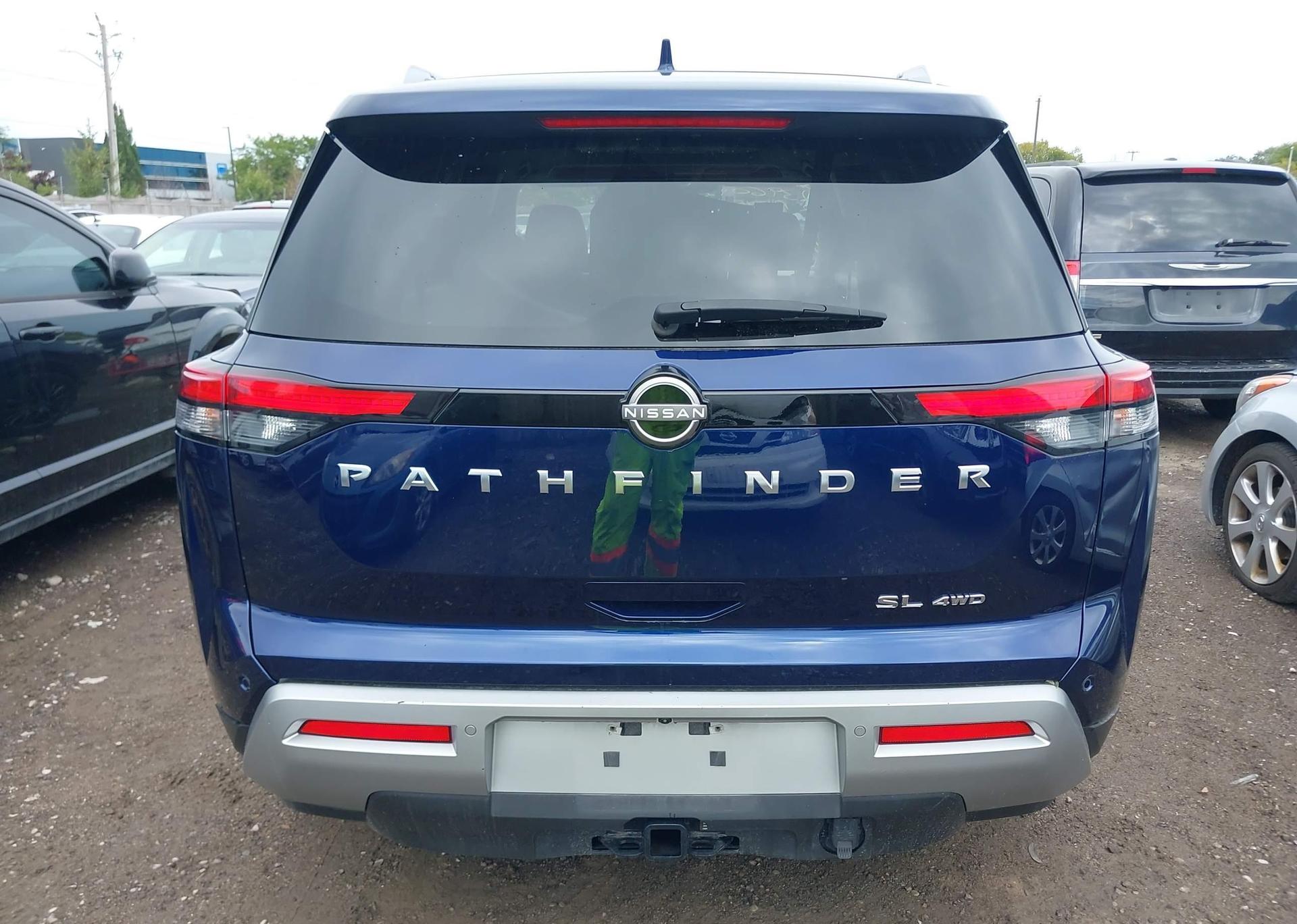 2022 NISSAN pathfinder sl