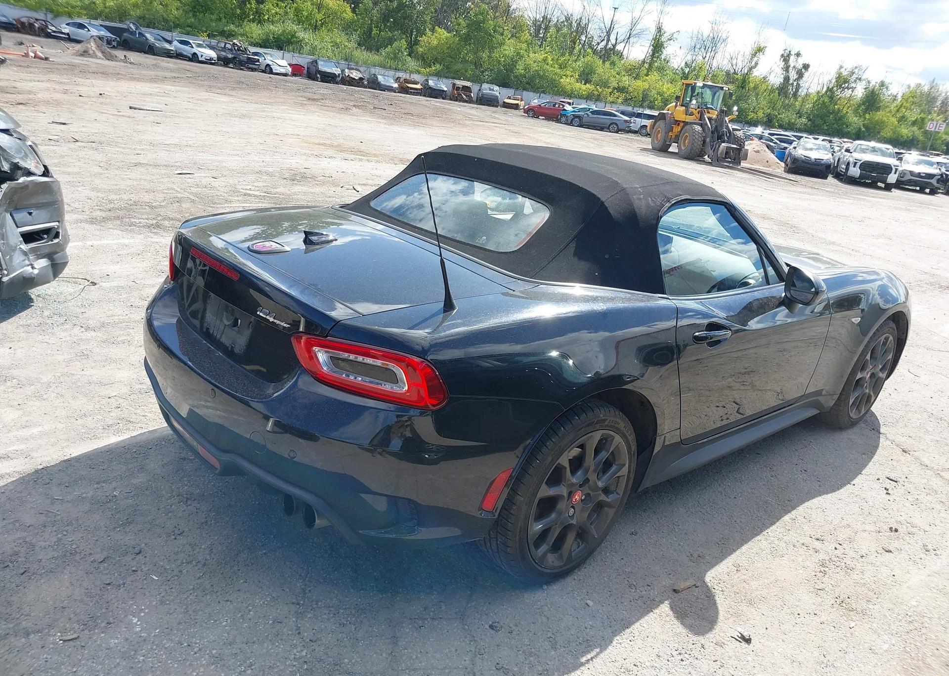 2017 FIAT 124 SPIDER CLASSICA