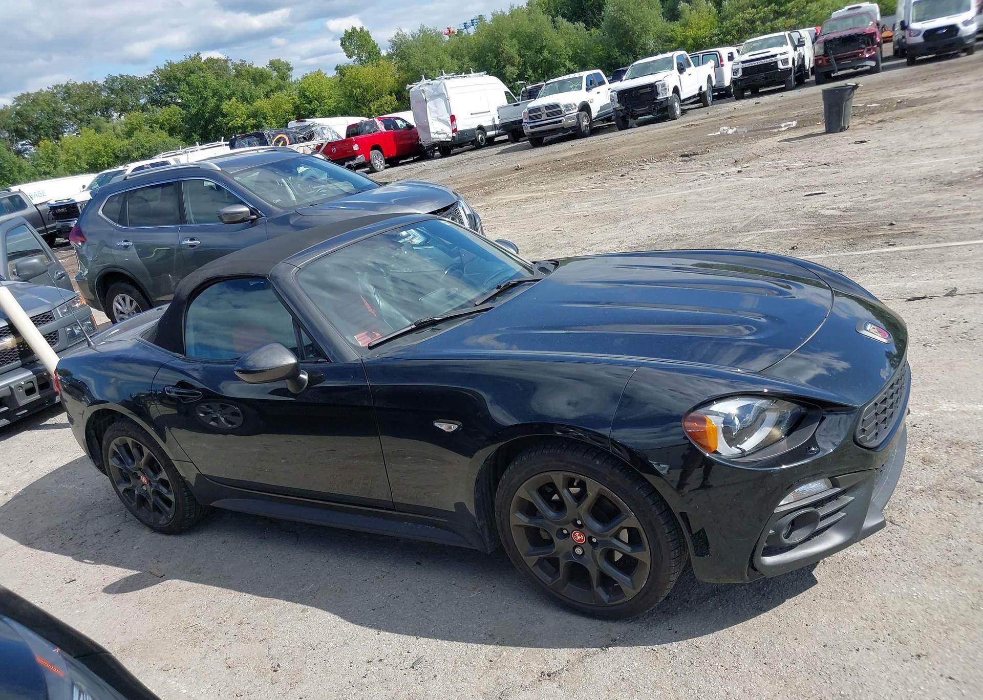 2017 FIAT 124 SPIDER CLASSICA