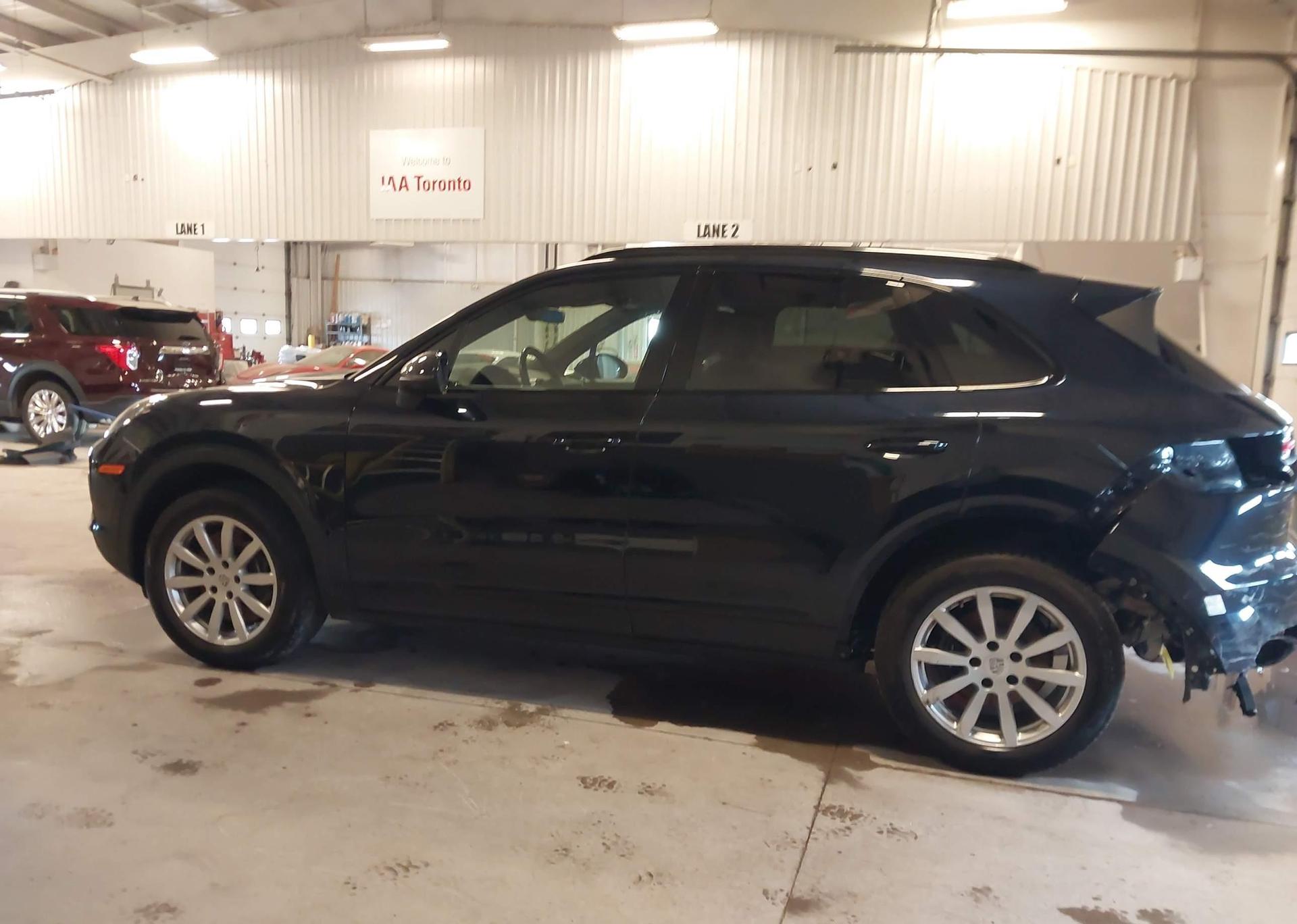 2021 PORSCHE CAYENNE