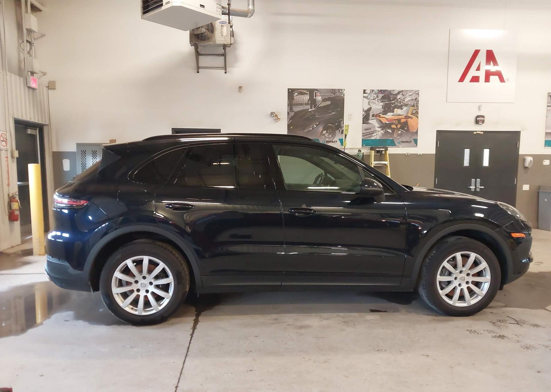 2021 PORSCHE CAYENNE