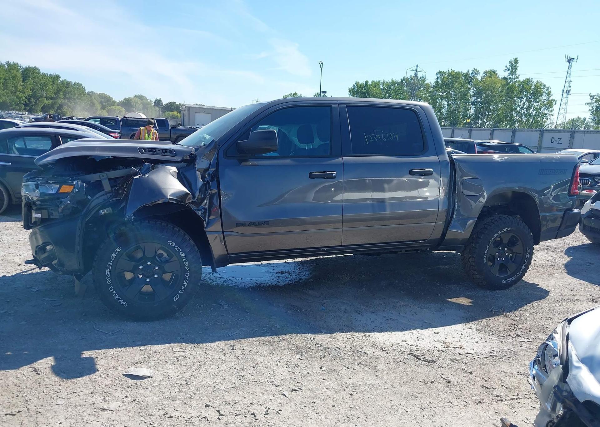 2025 RAM 1500 TRADESMAN
