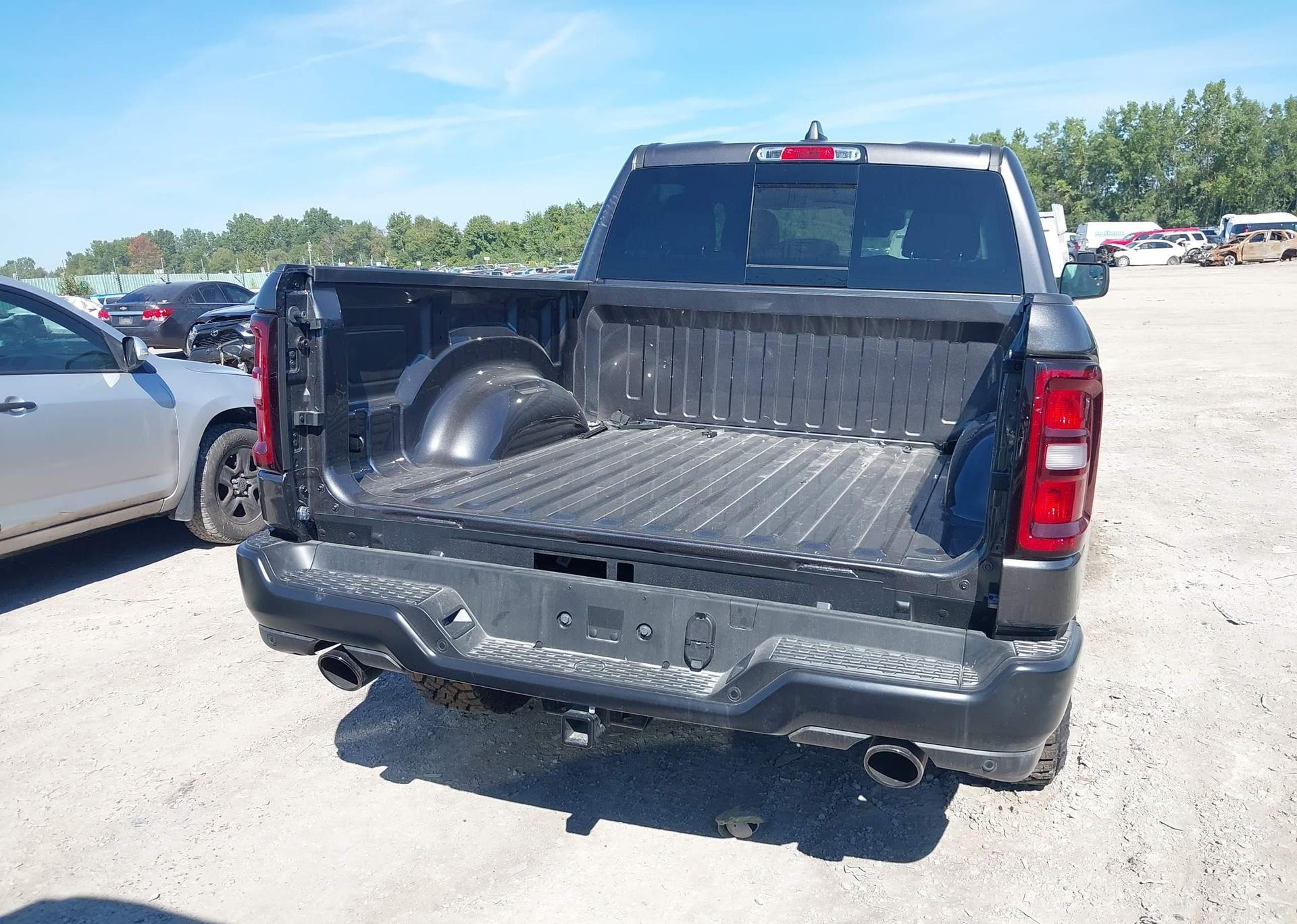 2025 RAM 1500 TRADESMAN