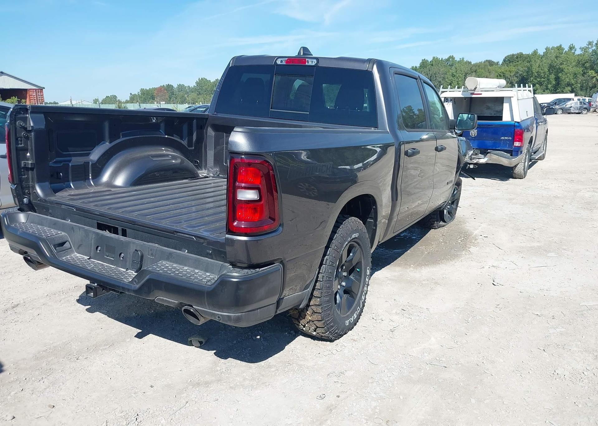 2025 RAM 1500 TRADESMAN