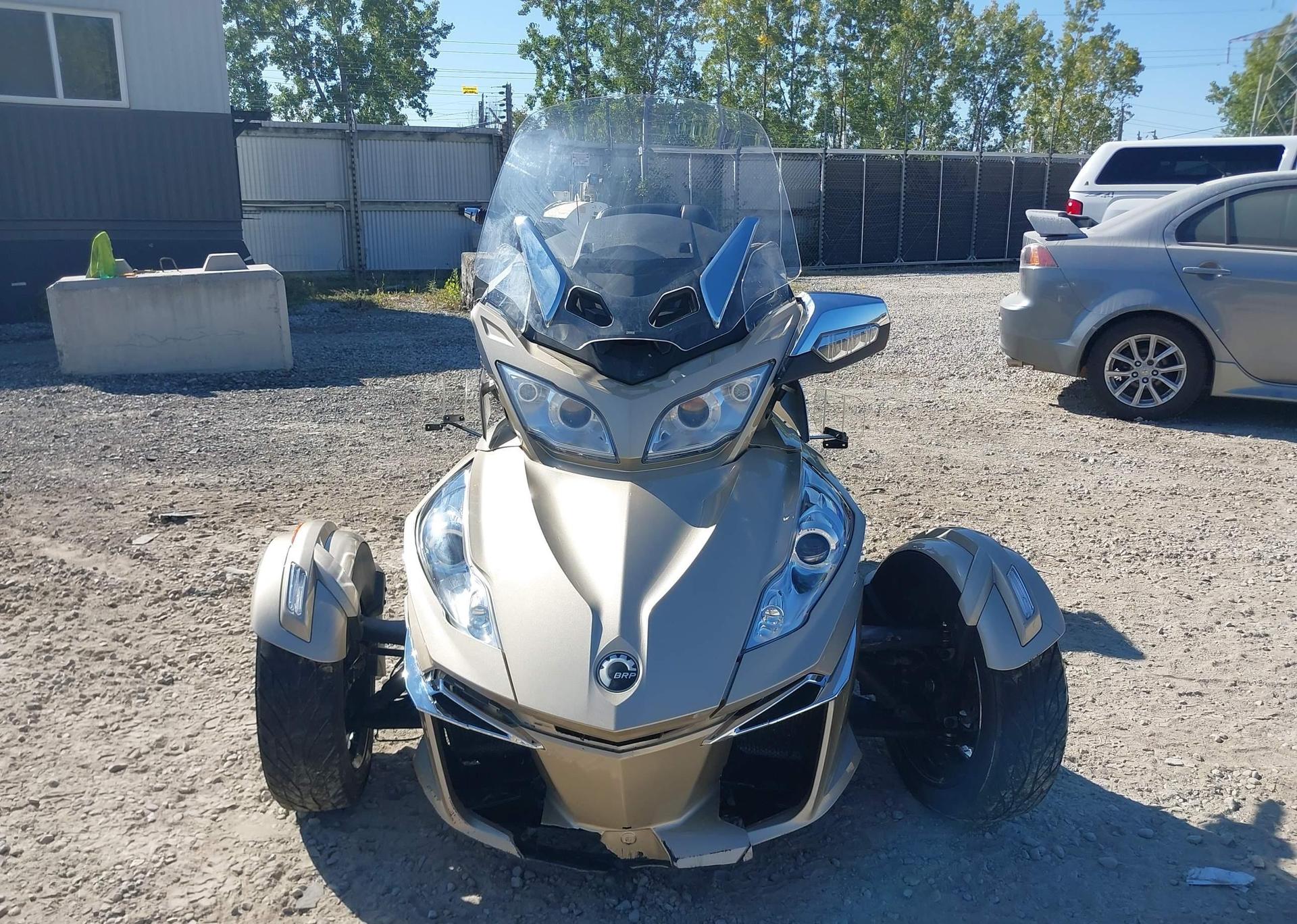 2017 CAN-AM SPYDER ROADSTER RT