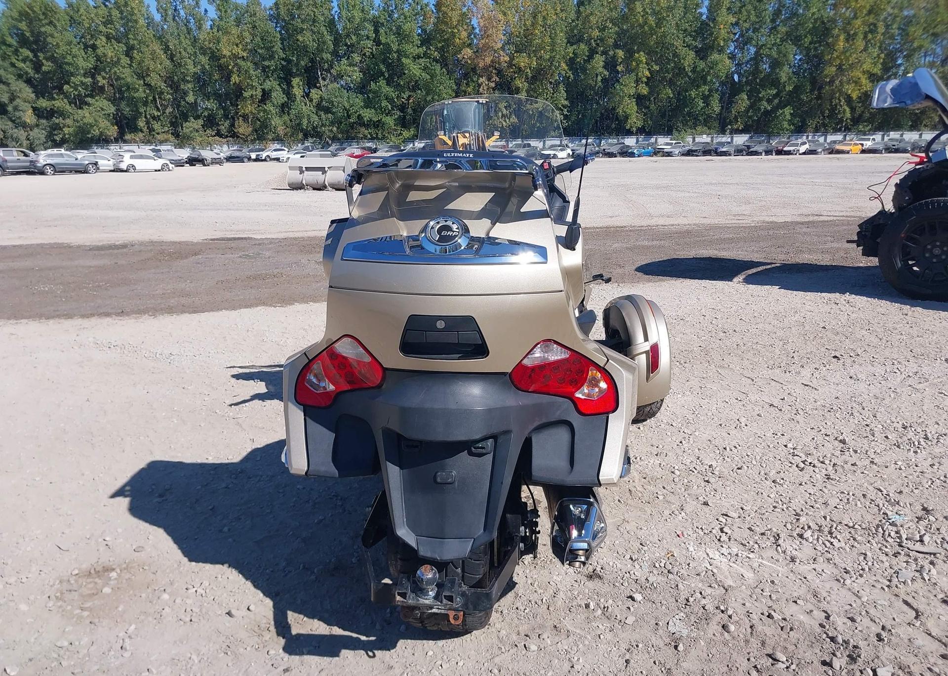 2017 CAN-AM SPYDER ROADSTER RT