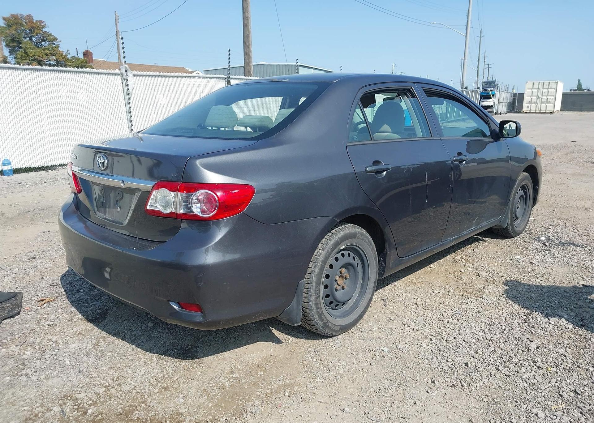 2013 TOYOTA COROLLA