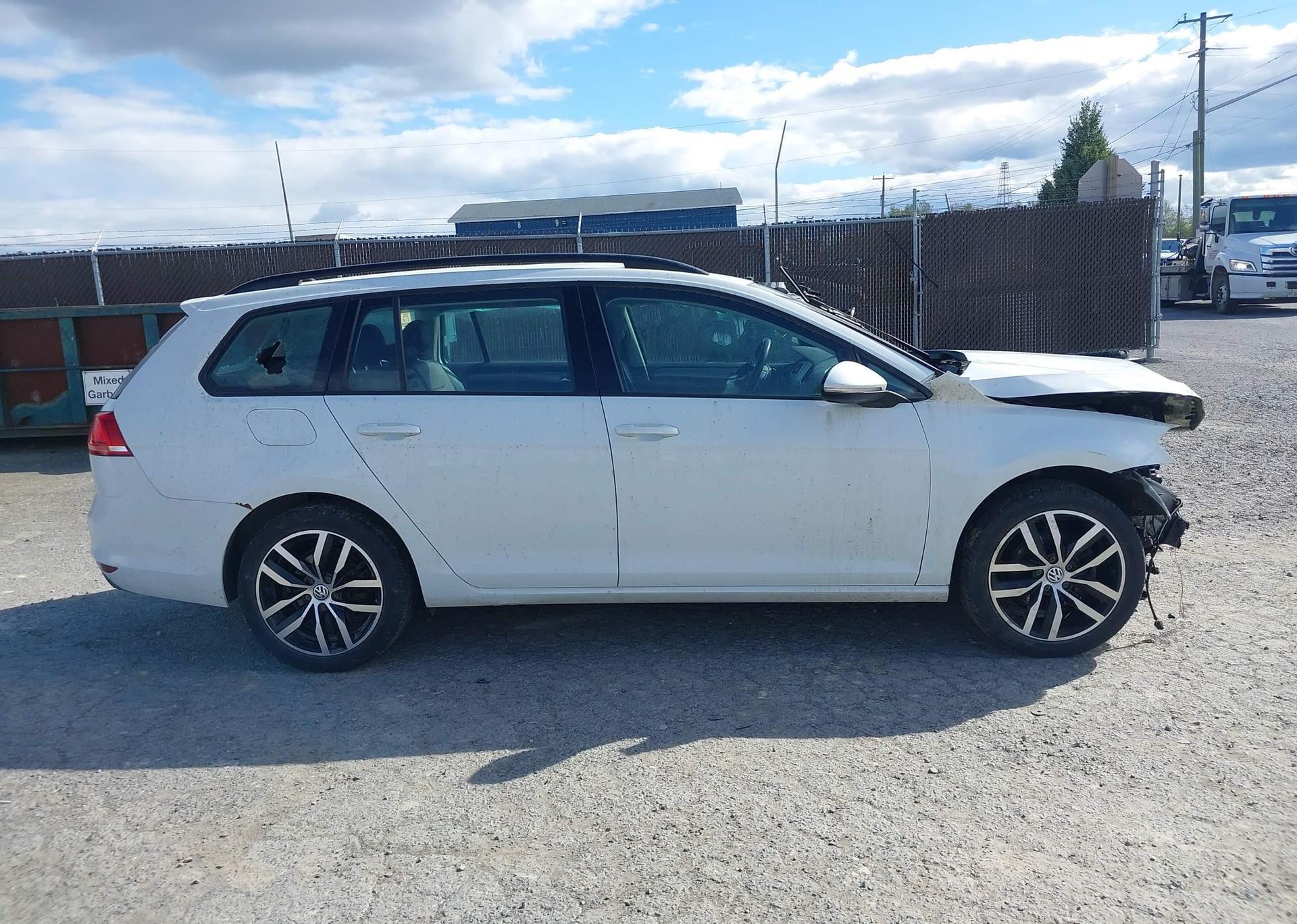 2017 VOLKSWAGEN GOLF SPORTWAGEN 1.8 TSI COMFORTLINE