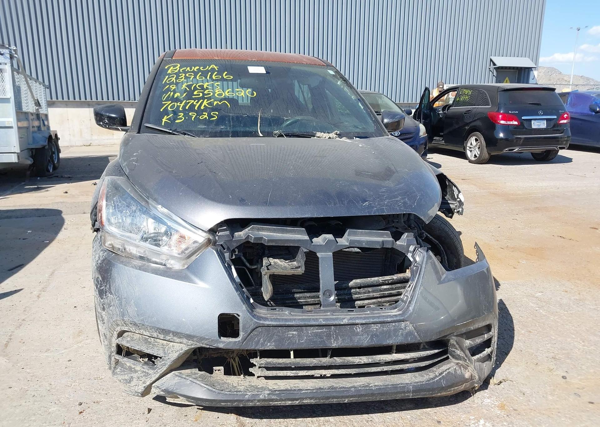 2019 NISSAN KICKS S