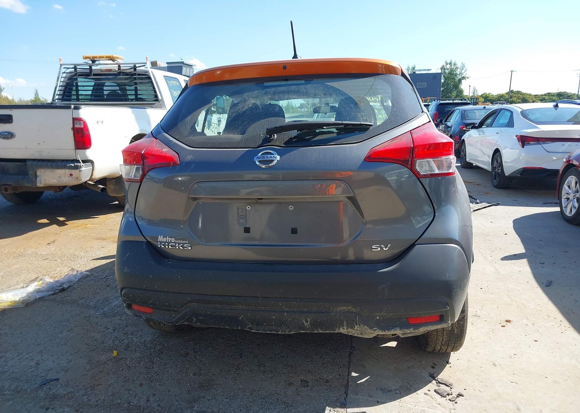2019 NISSAN KICKS S
