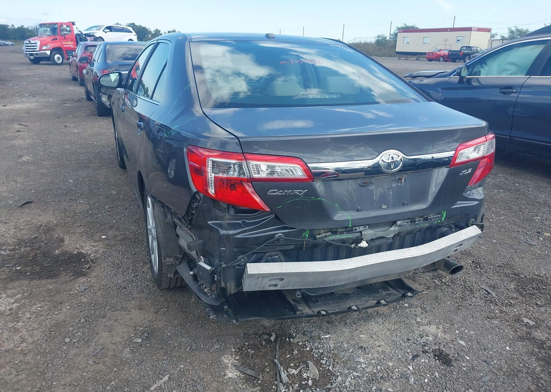 2013 TOYOTA CAMRY L