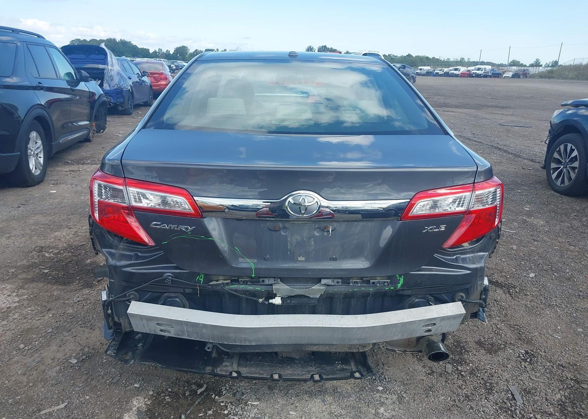 2013 TOYOTA CAMRY L