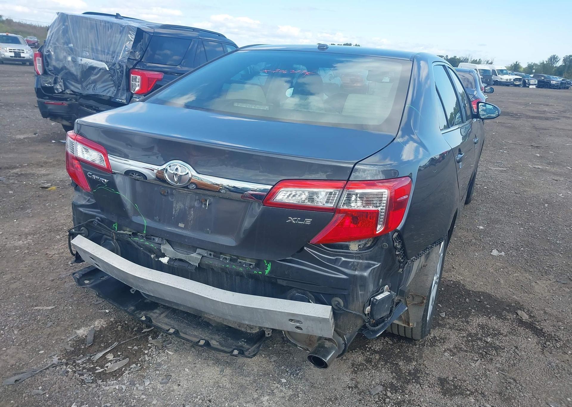 2013 TOYOTA CAMRY L