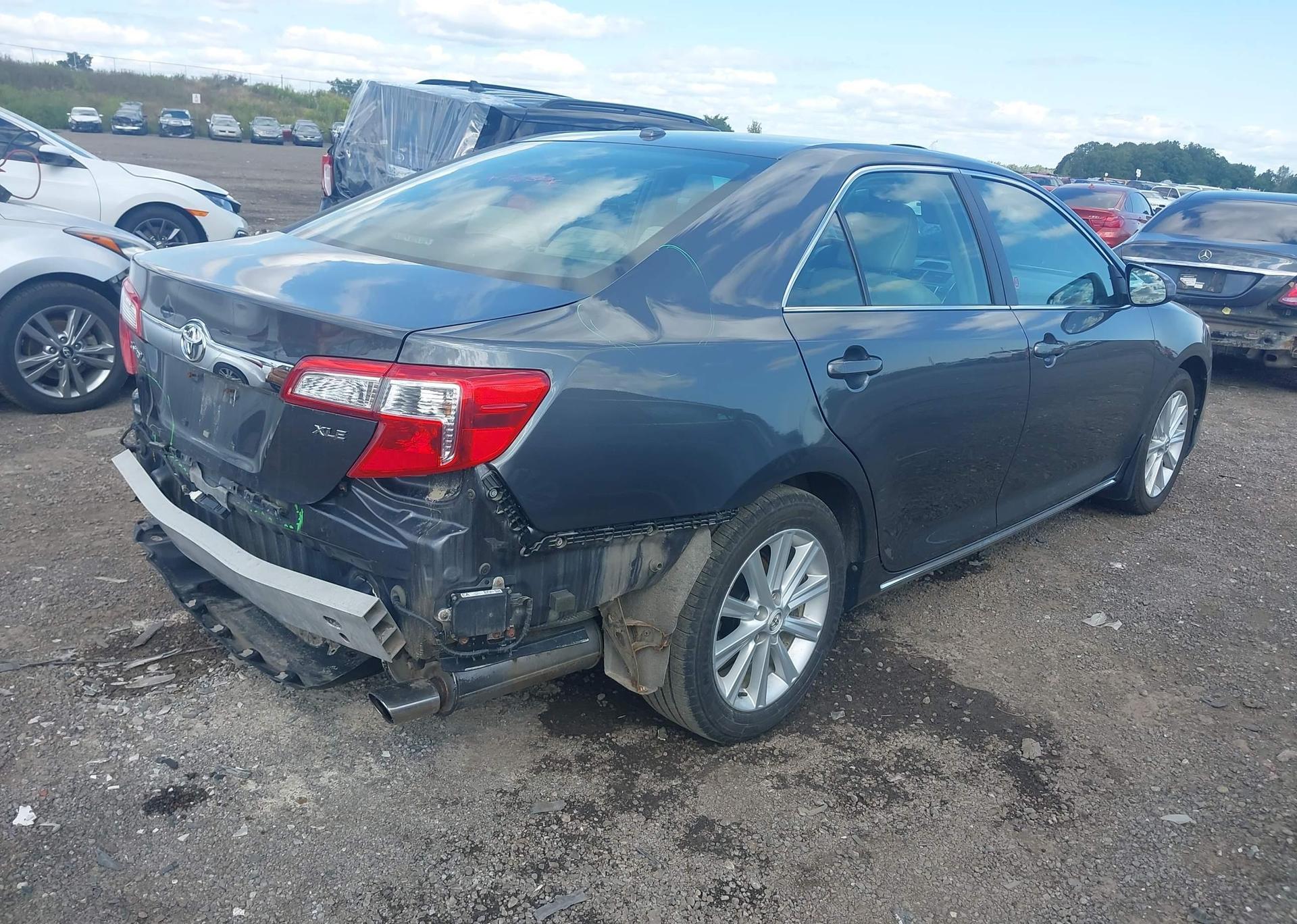 2013 TOYOTA CAMRY L