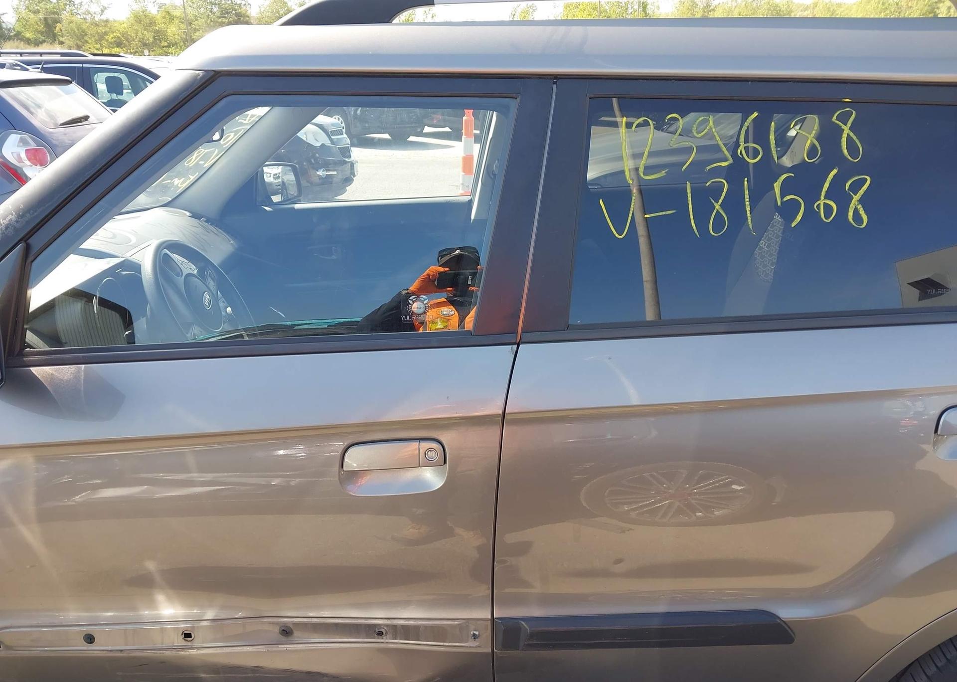 2010 KIA SOUL +