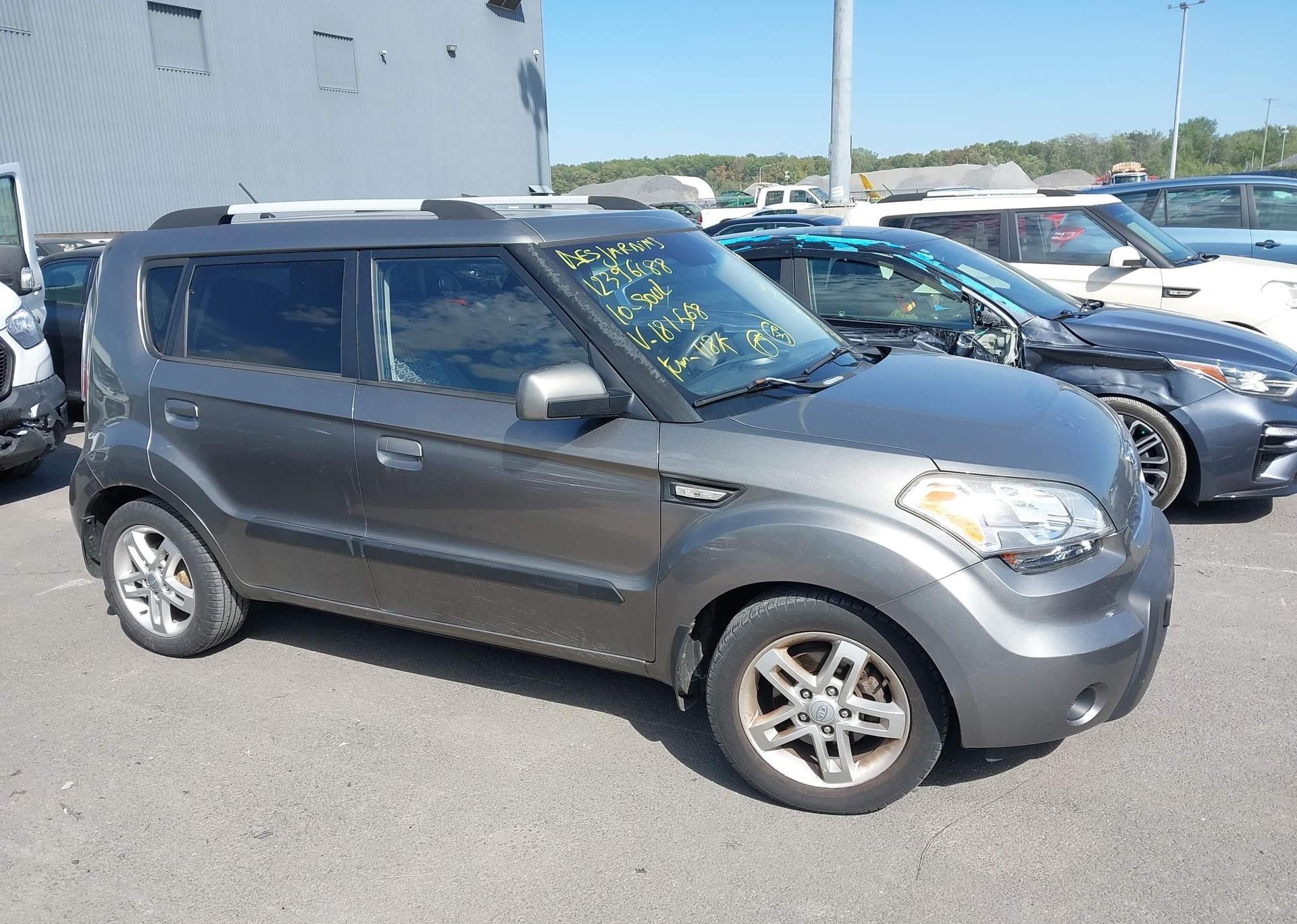 2010 KIA SOUL +