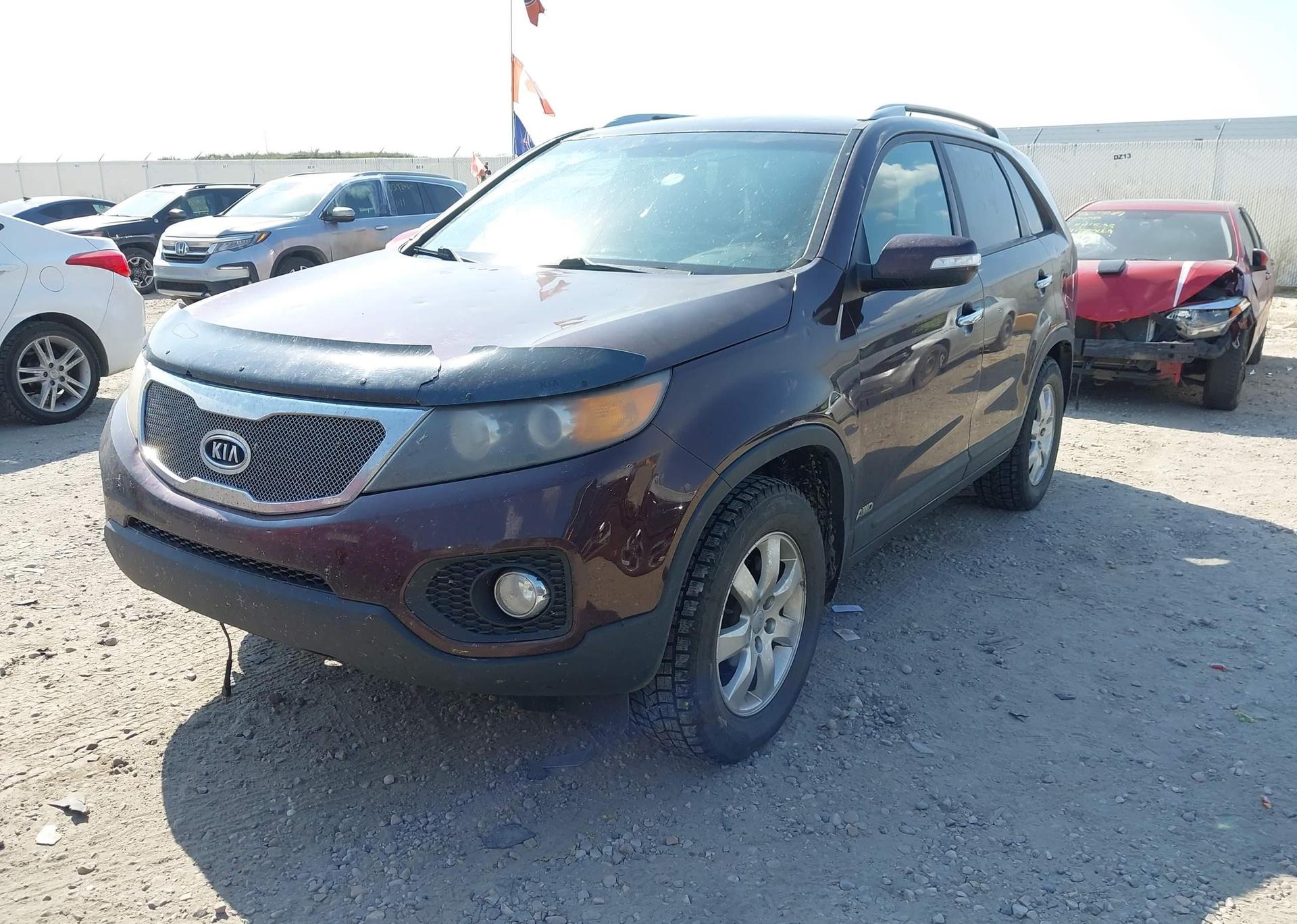 2012 KIA SORENTO LX