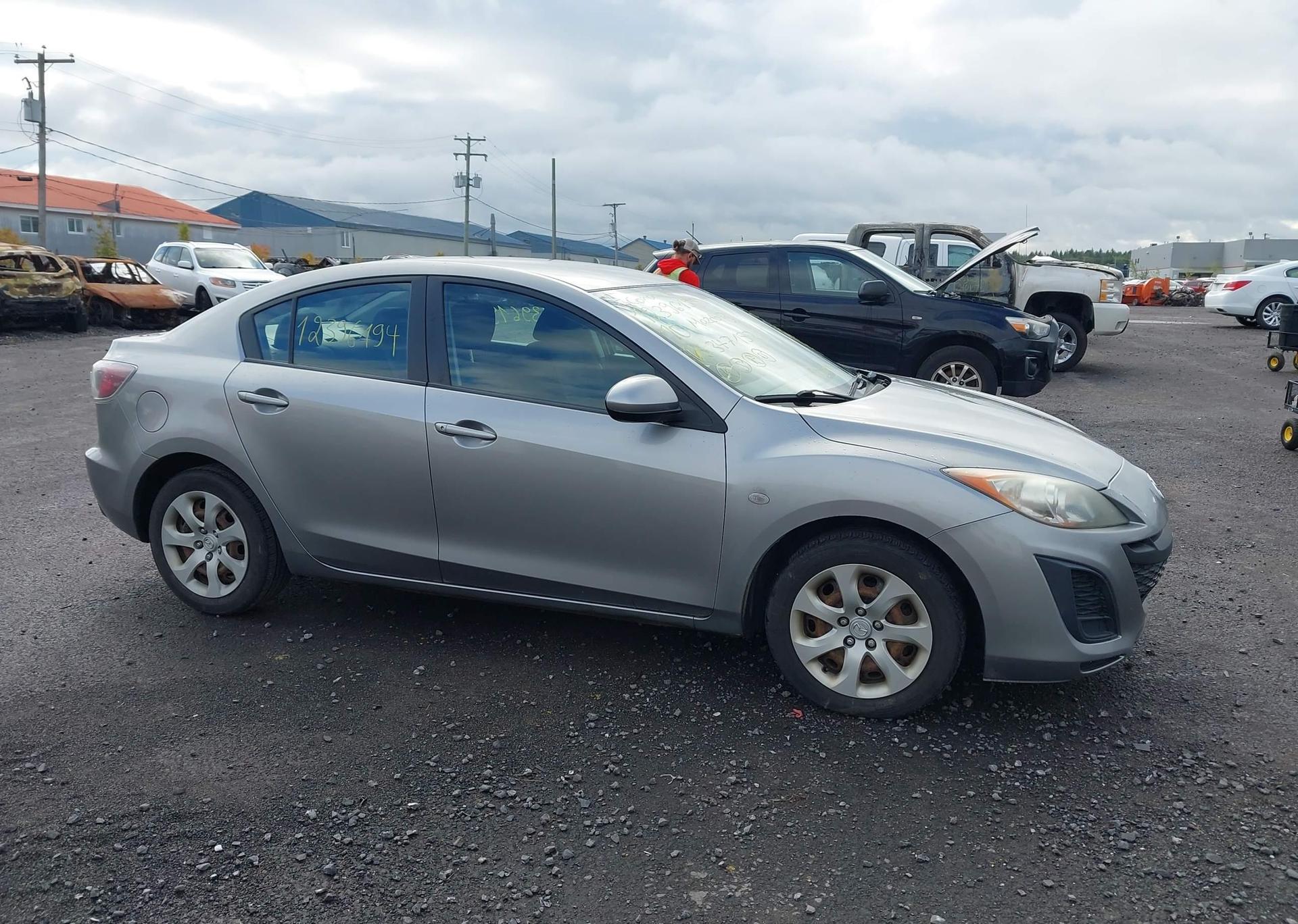 2010 MAZDA MAZDA3 GS