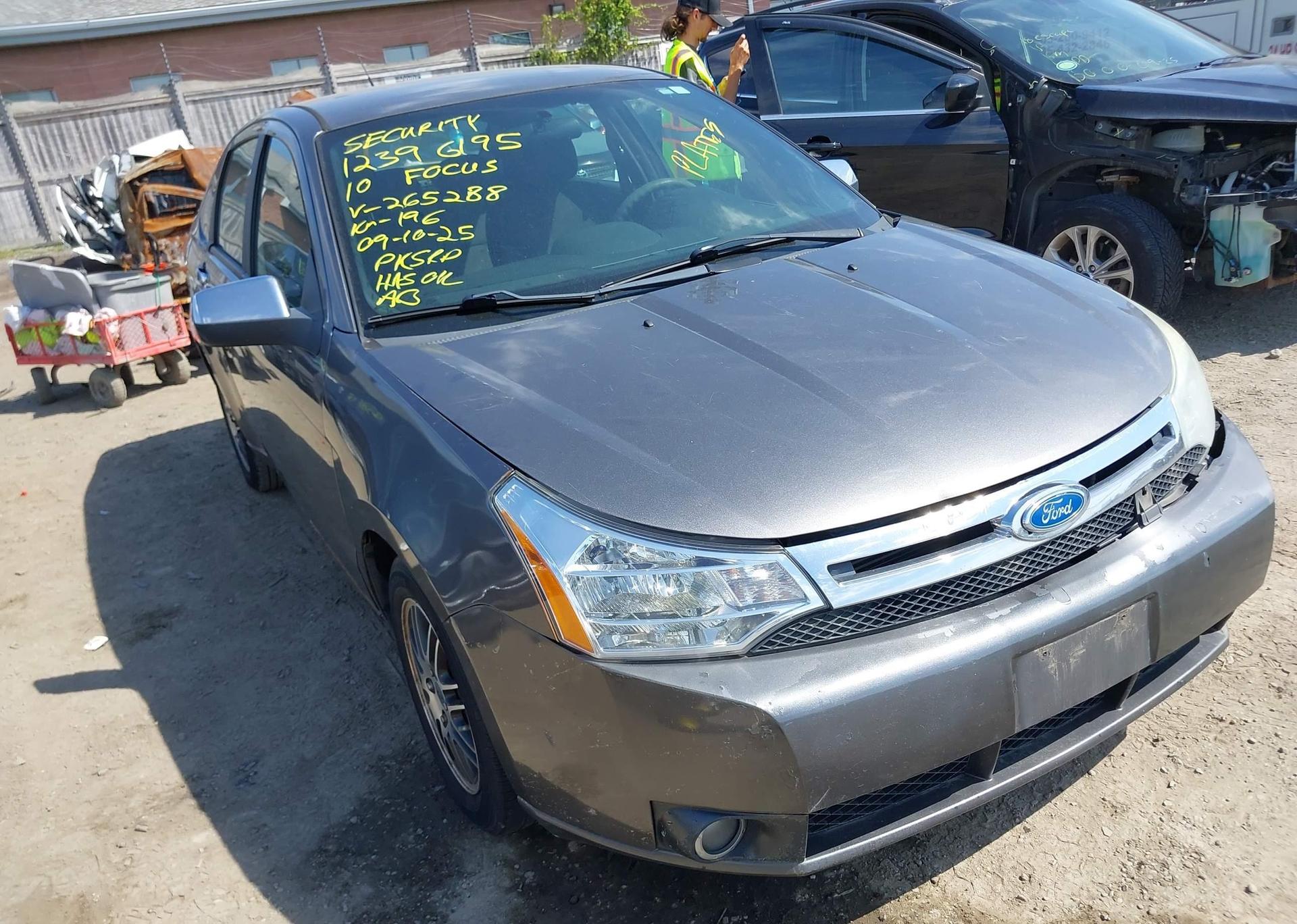 2010 FORD FOCUS SE