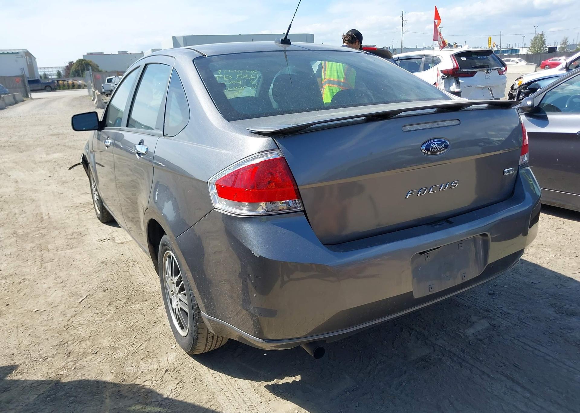 2010 FORD FOCUS SE