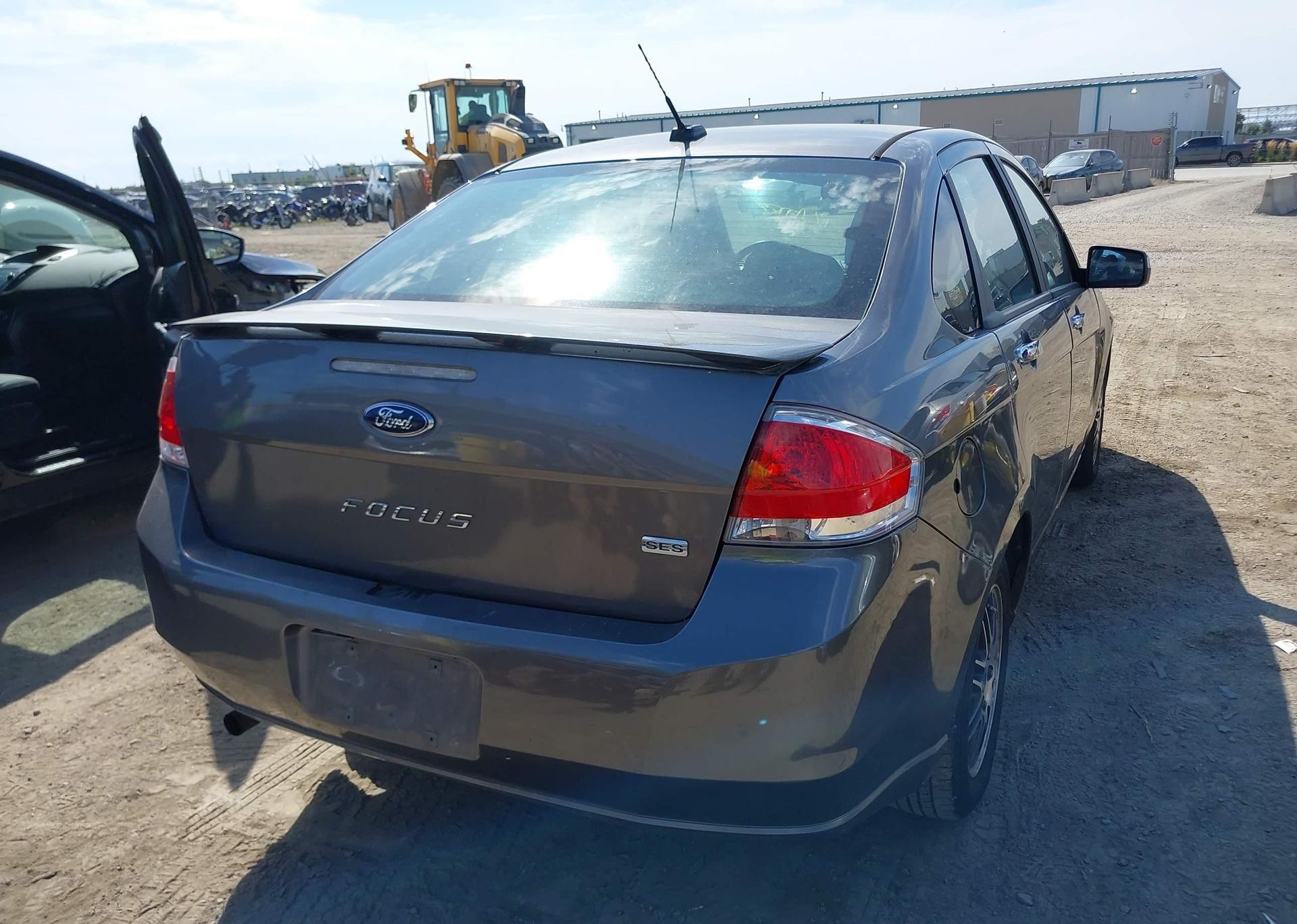 2010 FORD FOCUS SE