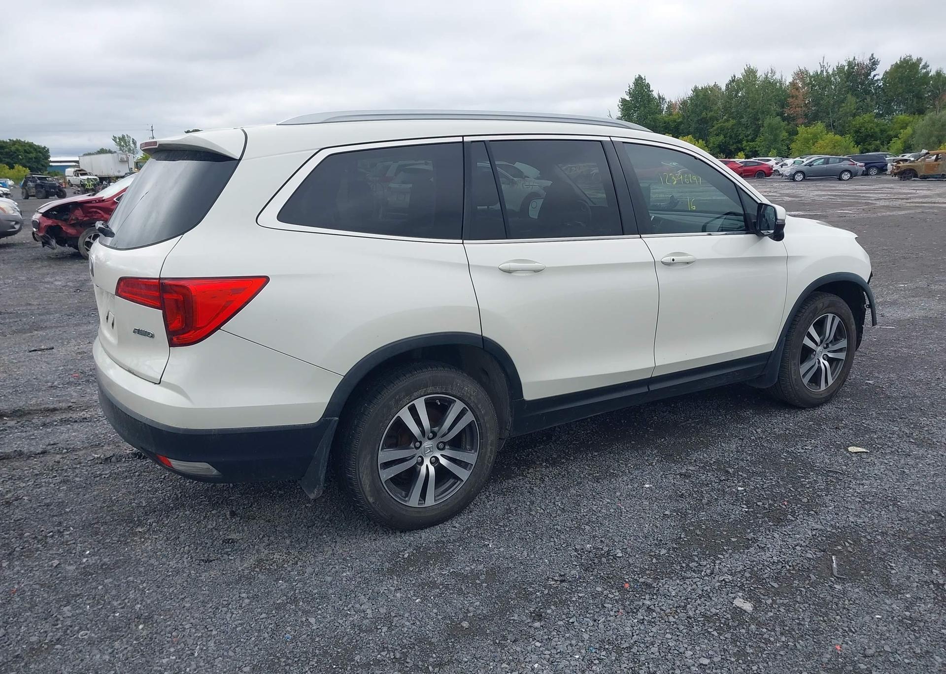 2016 HONDA PILOT EX