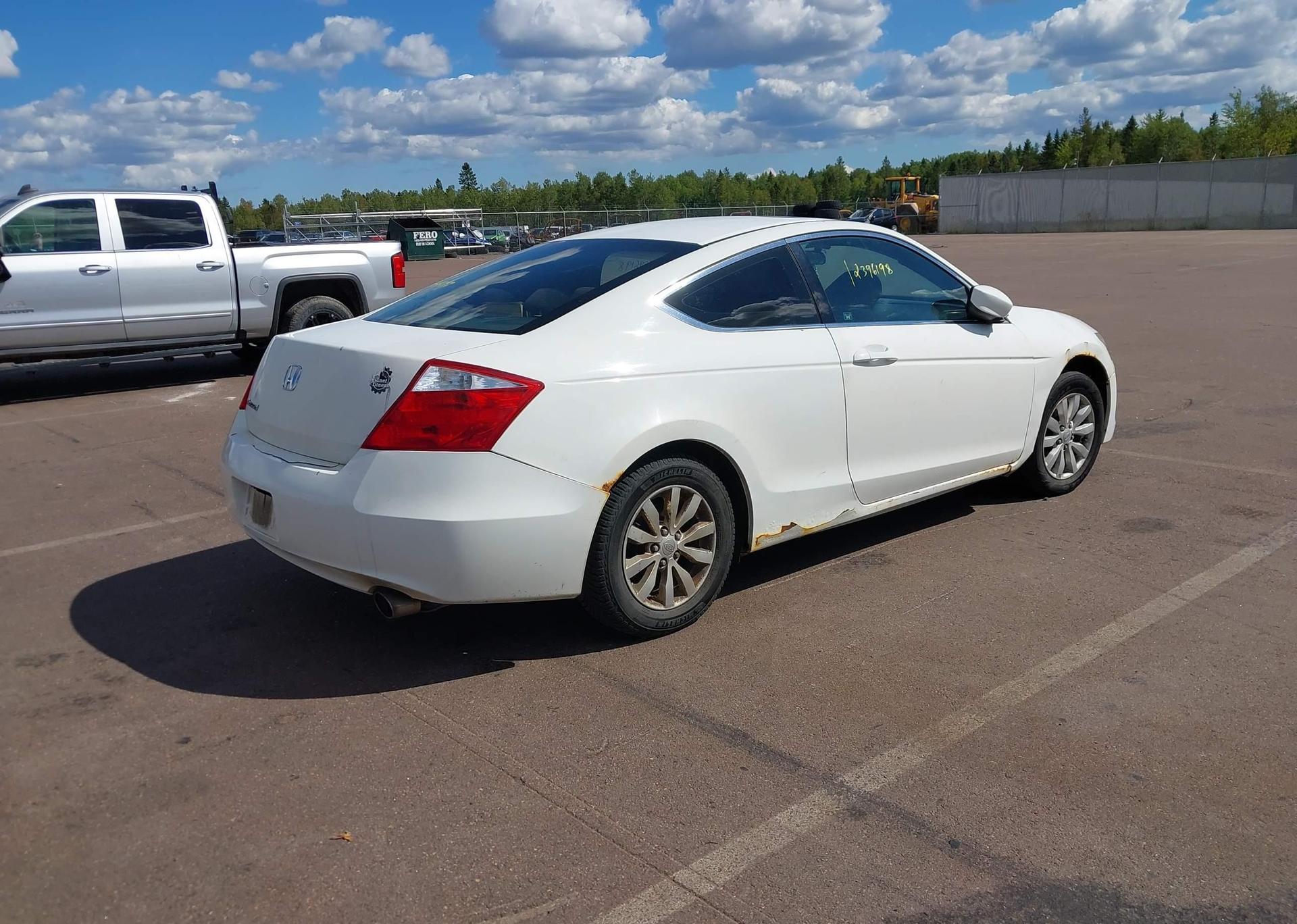 2010 HONDA ACCORD EX