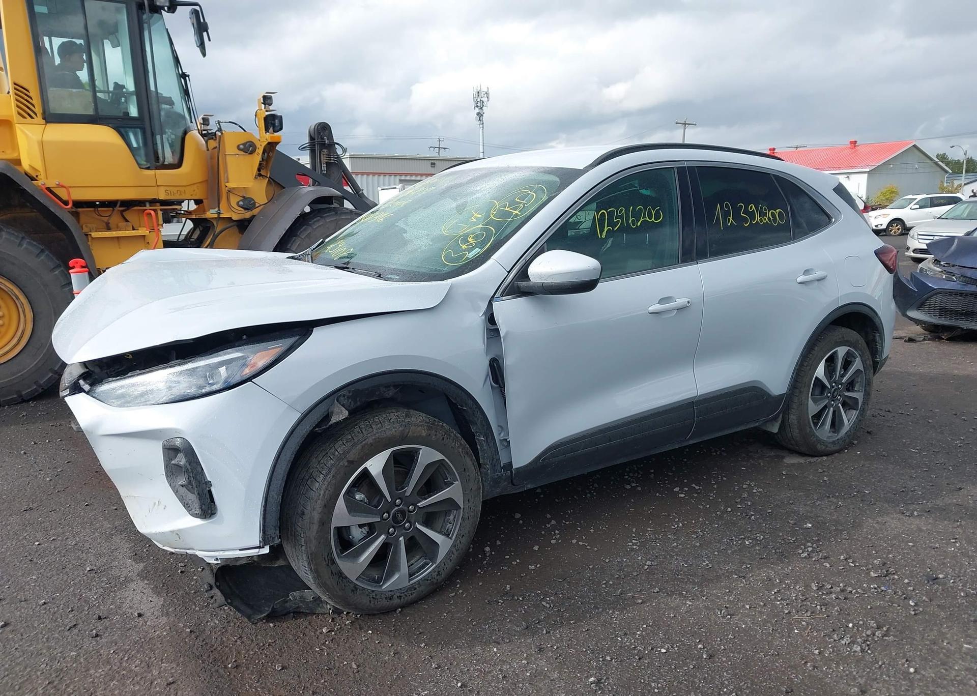 2025 FORD ESCAPE PLATINUM
