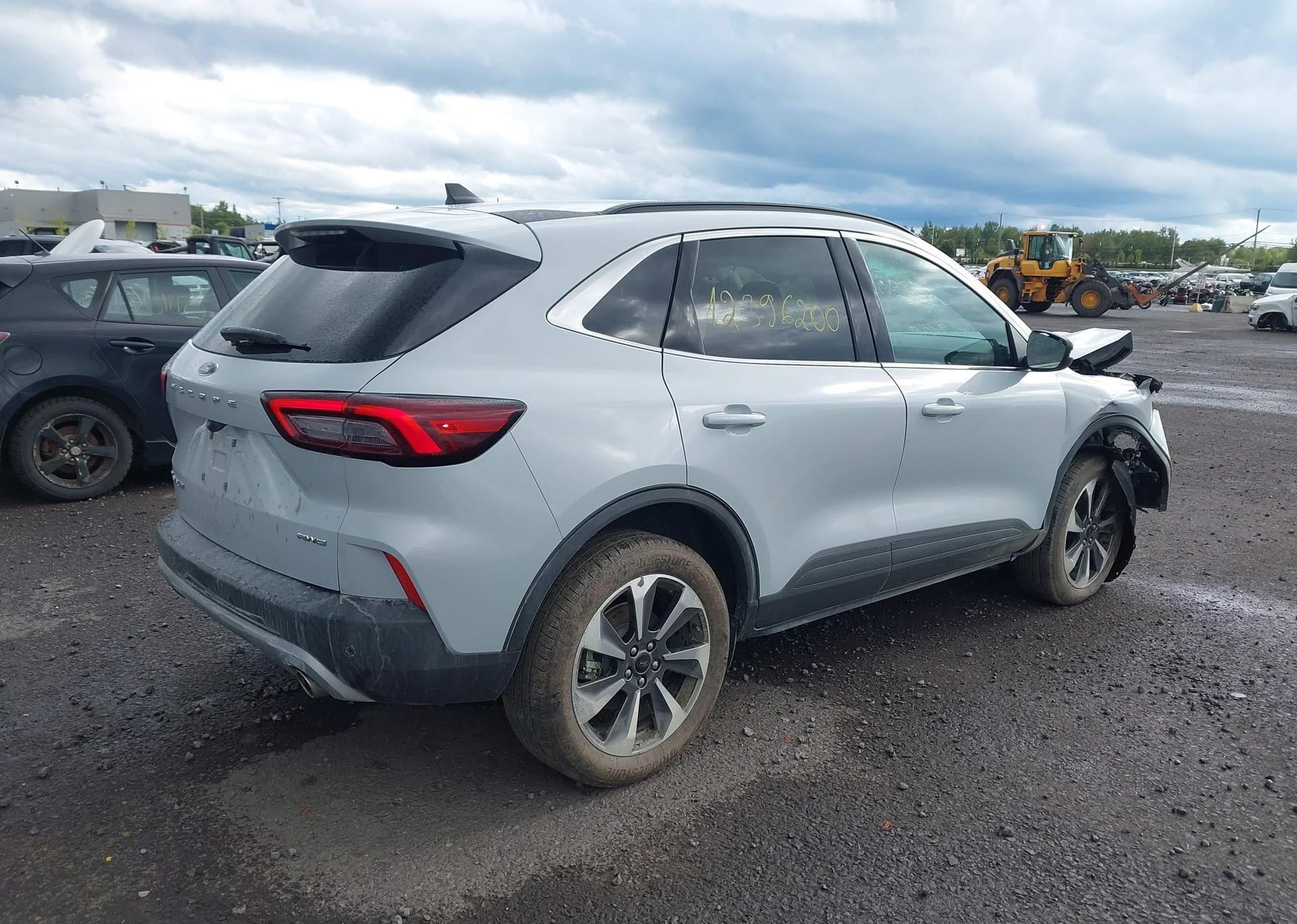 2025 FORD ESCAPE PLATINUM