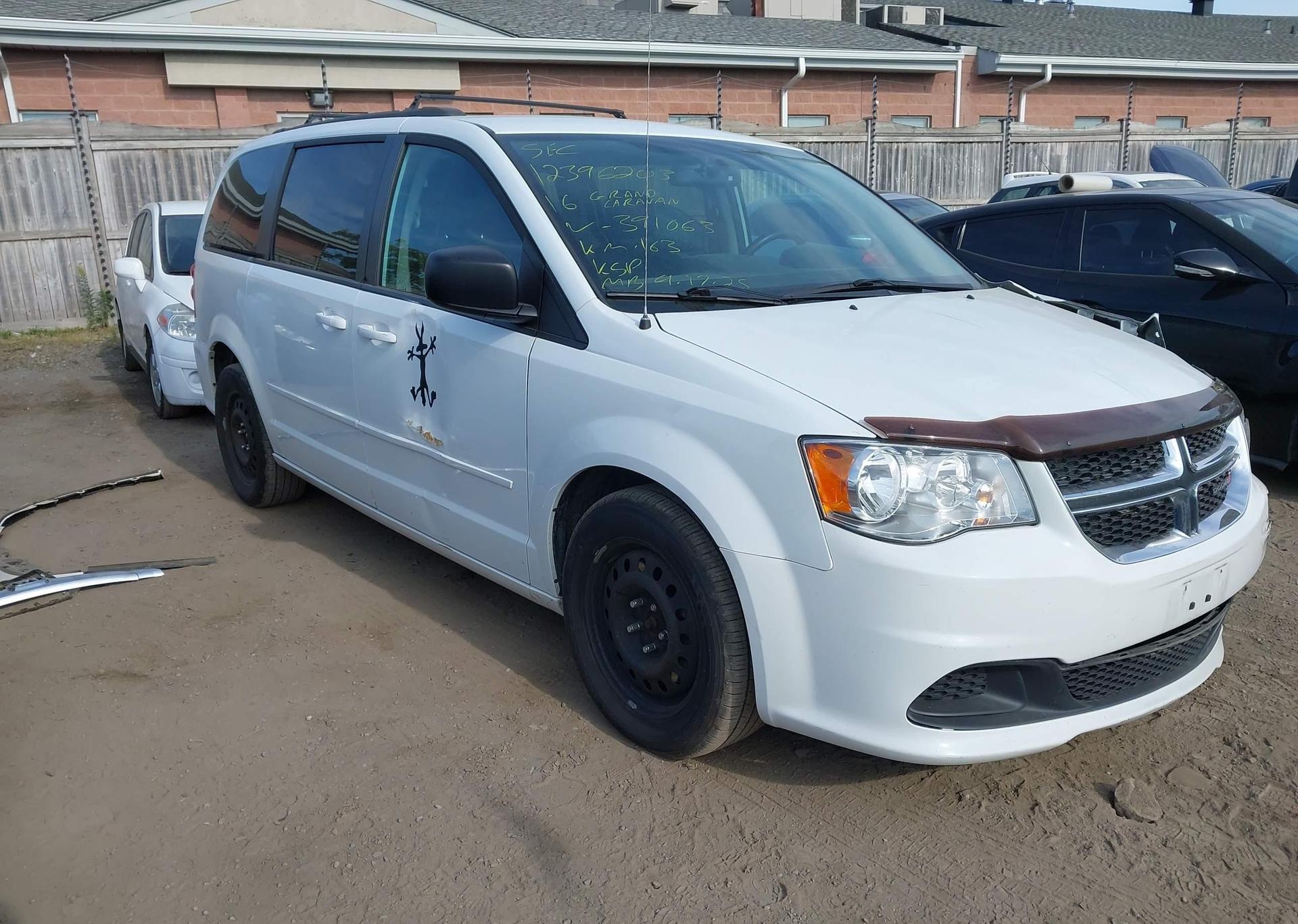2016 DODGE GRAND CARAVAN SE