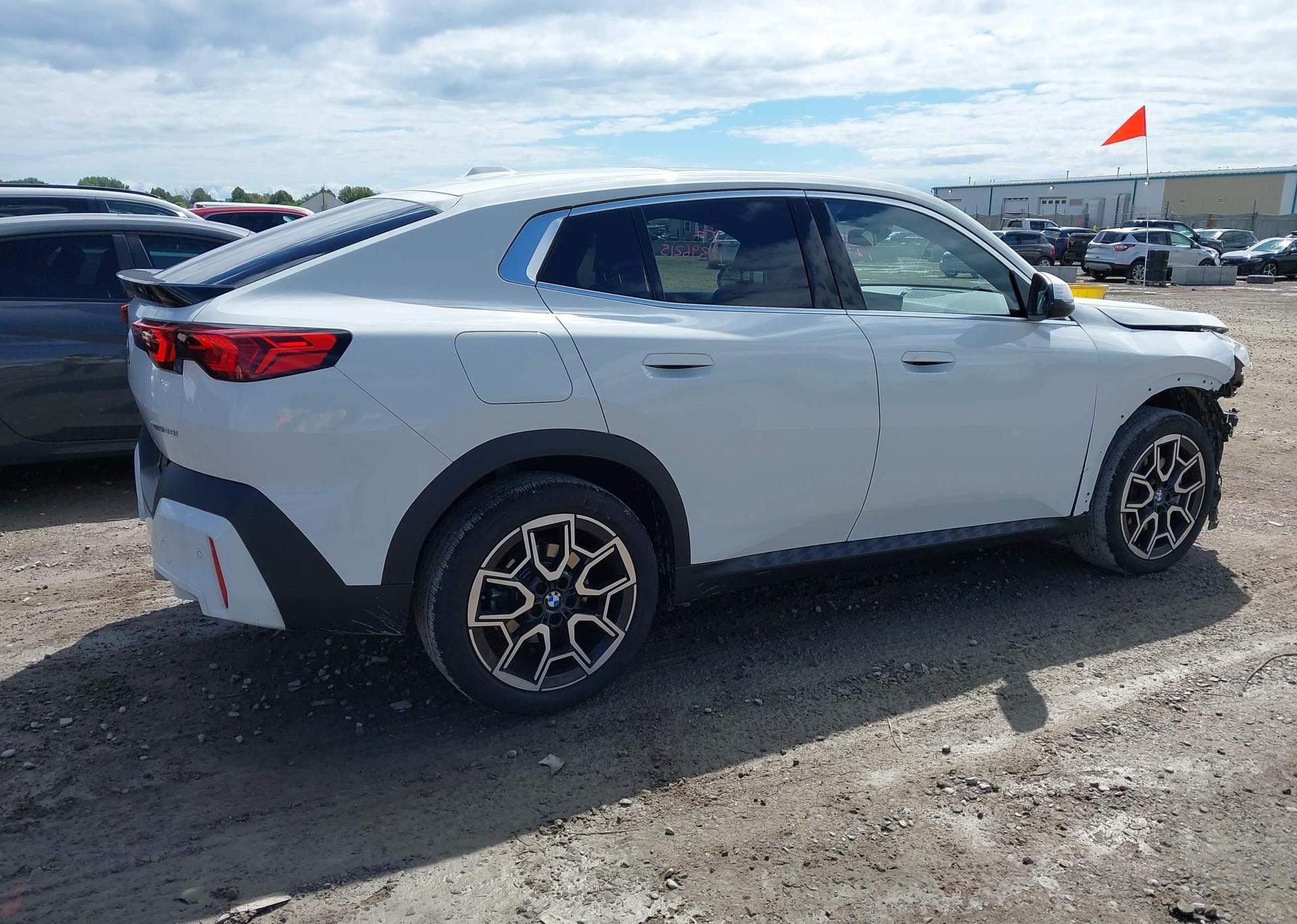 2025 BMW X2 XDRIVE28I