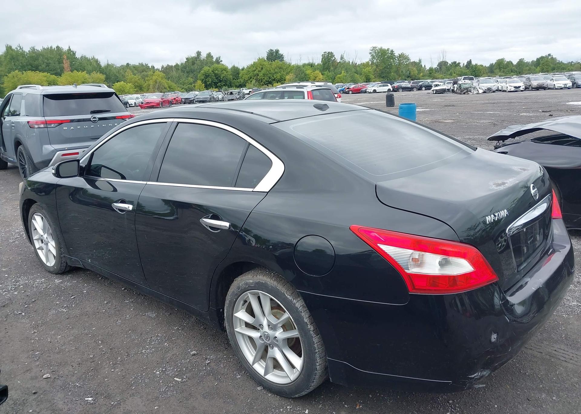 2009 NISSAN MAXIMA