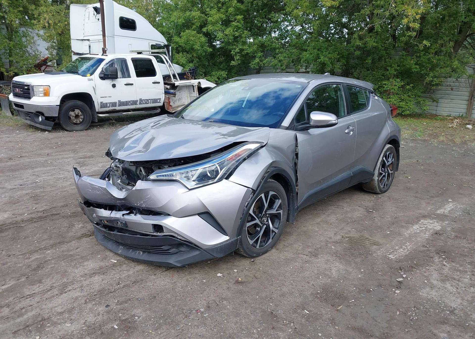 2019 TOYOTA C-HR XLE
