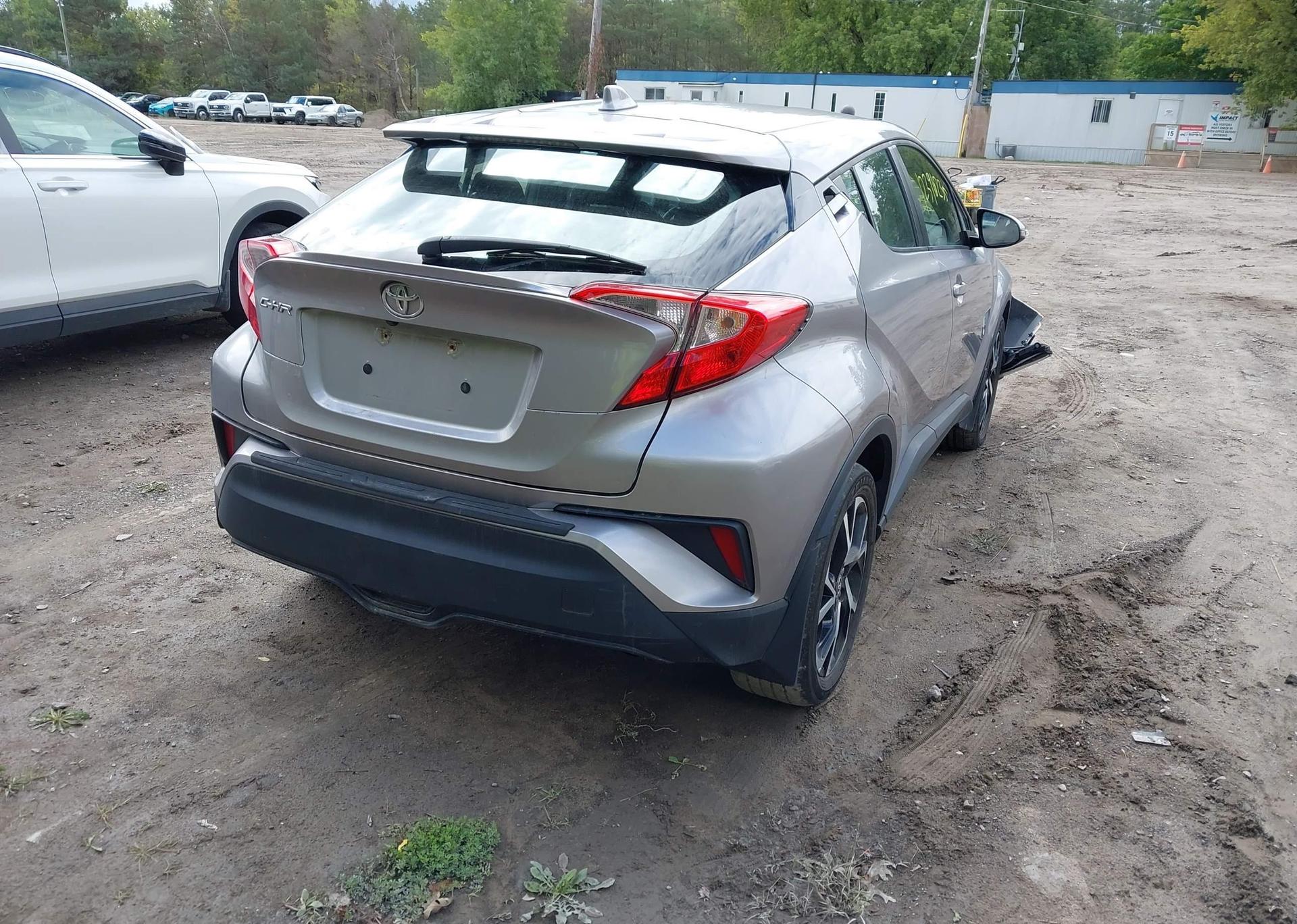 2019 TOYOTA C-HR XLE