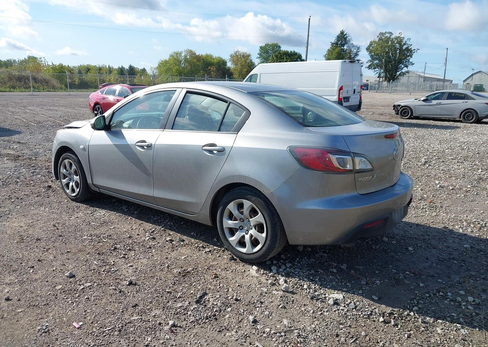 2010 MAZDA 3 I