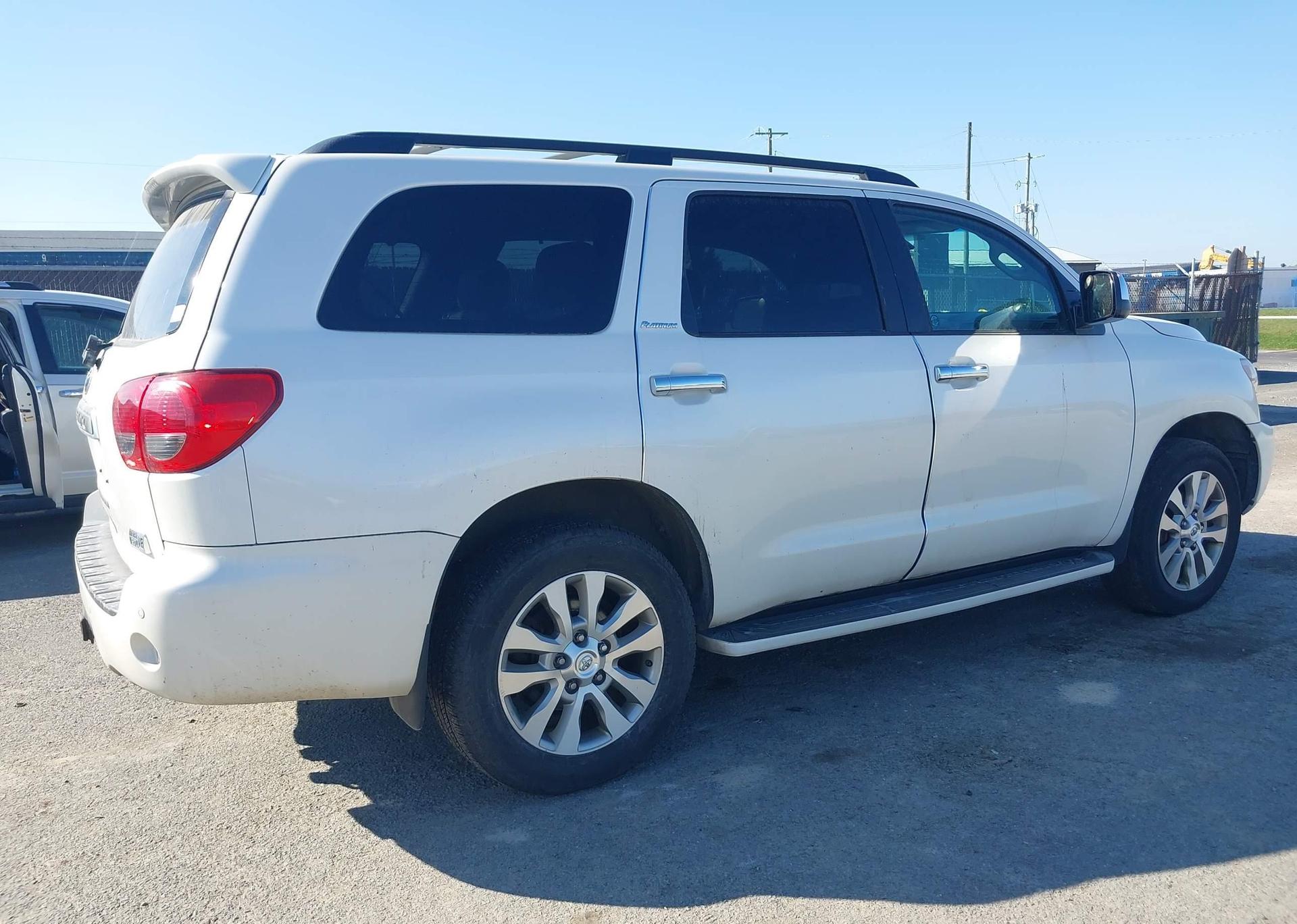 2015 TOYOTA SEQUOIA PLATINUM 5.7L V8