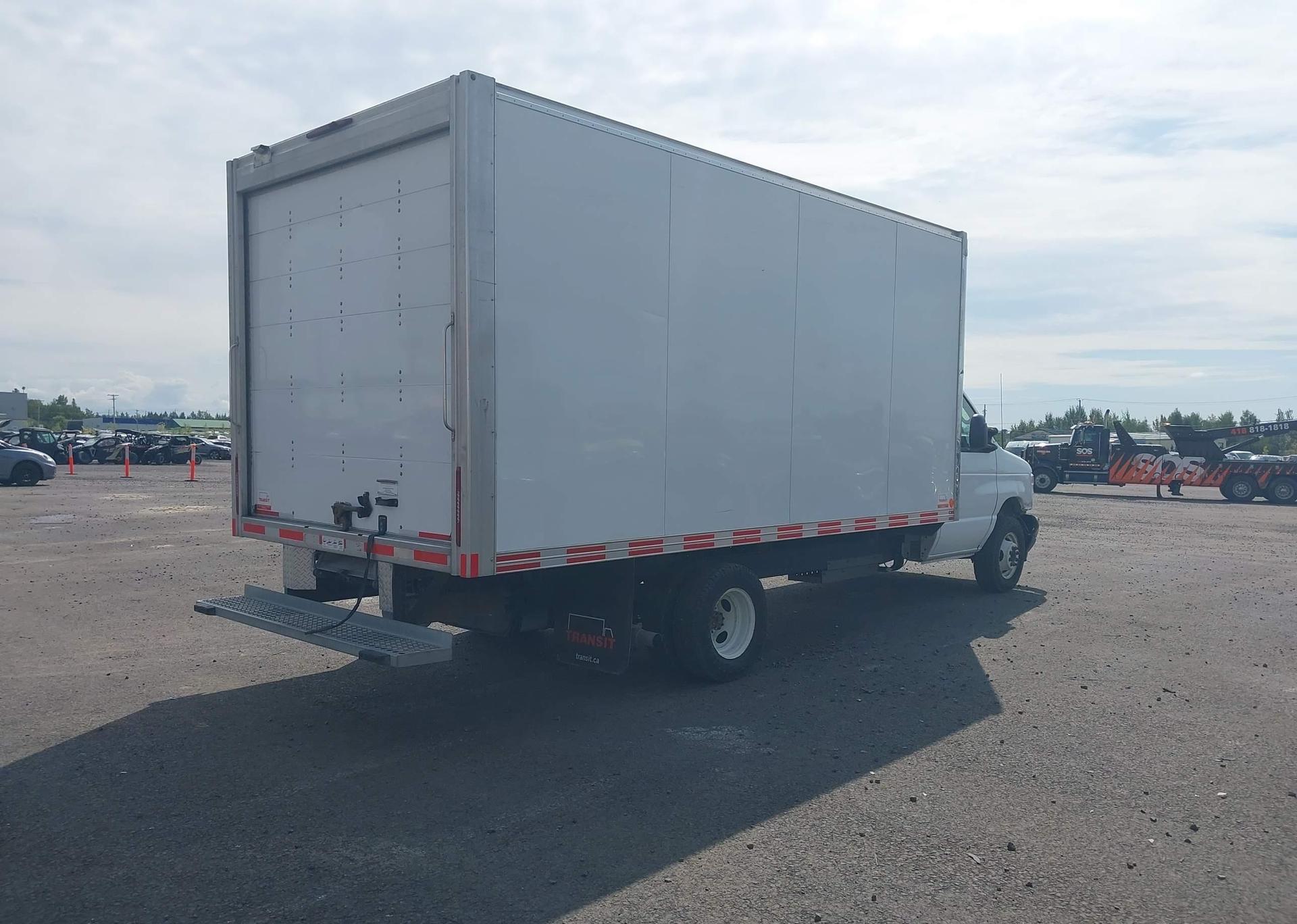 2024 FORD ECONOLINE E450 SUPER DUTY CUTAWAY VAN
